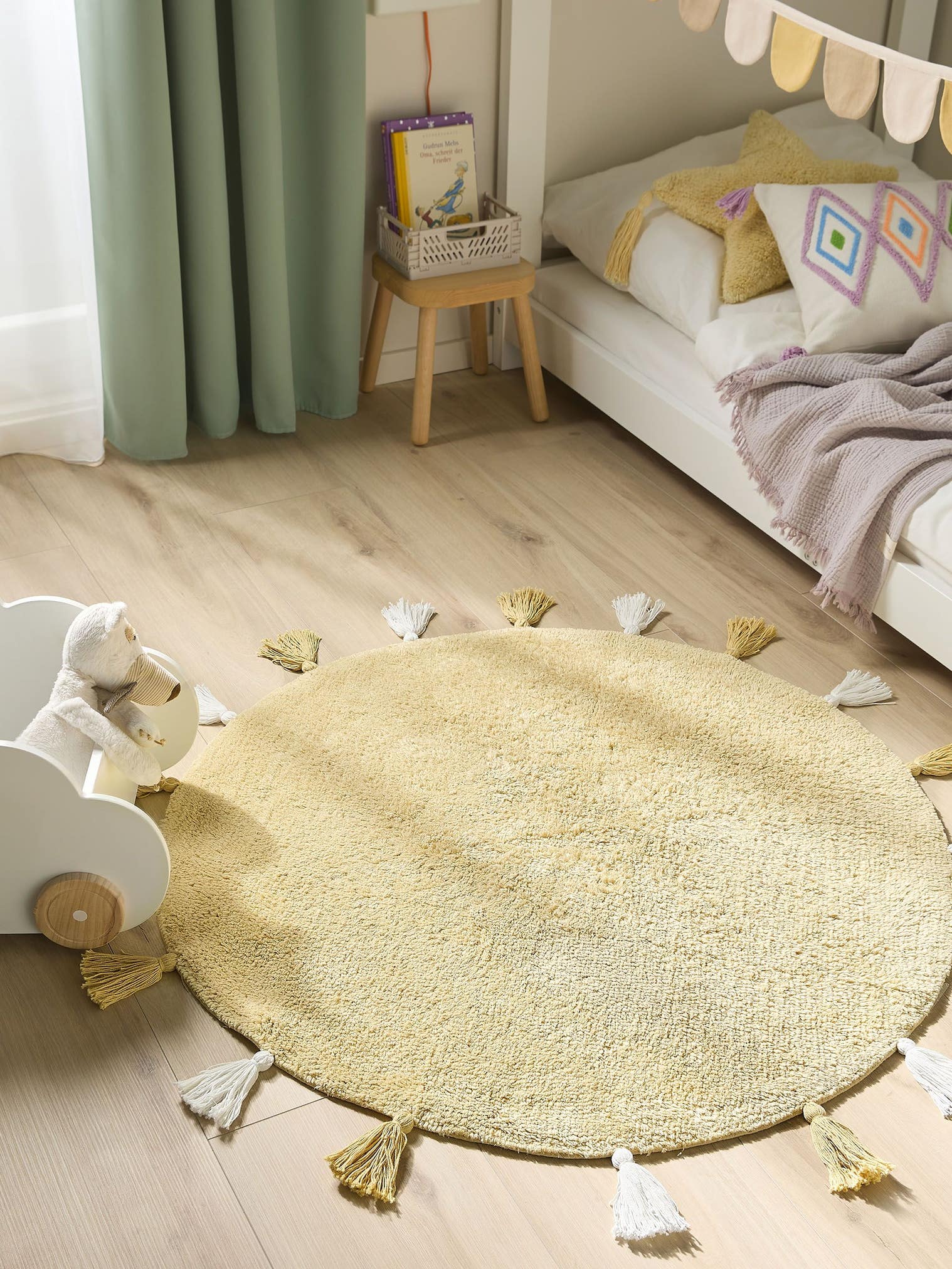 Teppich aus 100% Baumwolle in Gelb mit 6 bis 10 mm hohem Flor von Lytte