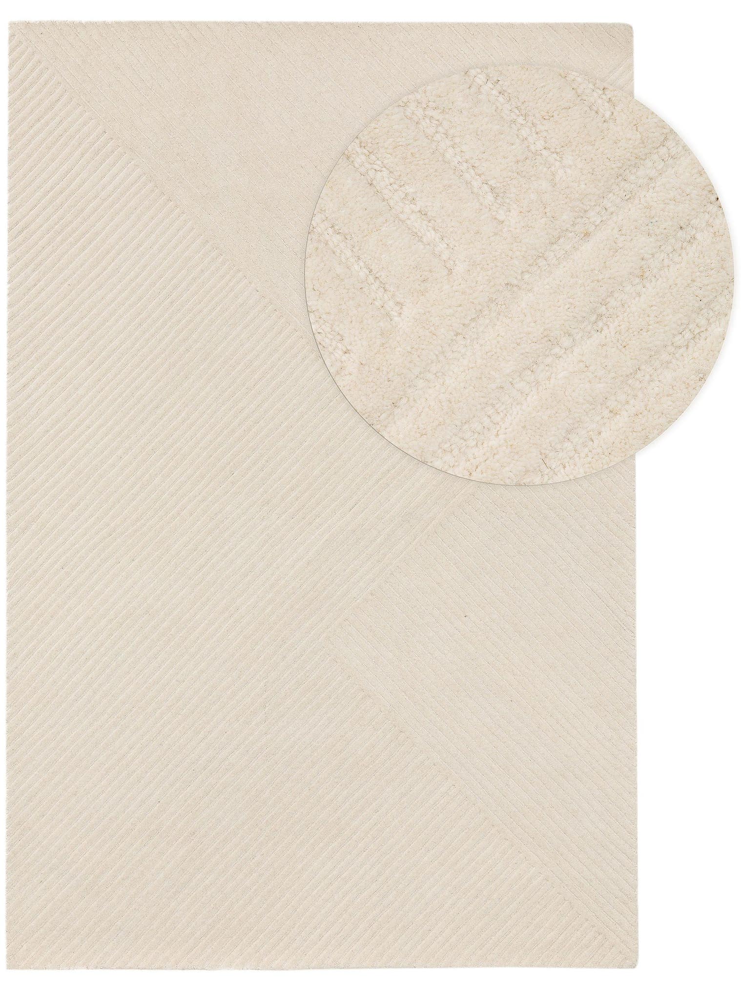 Rug made of 100% Wool in White with a 21 - 30 mm high pile by benuta Pure