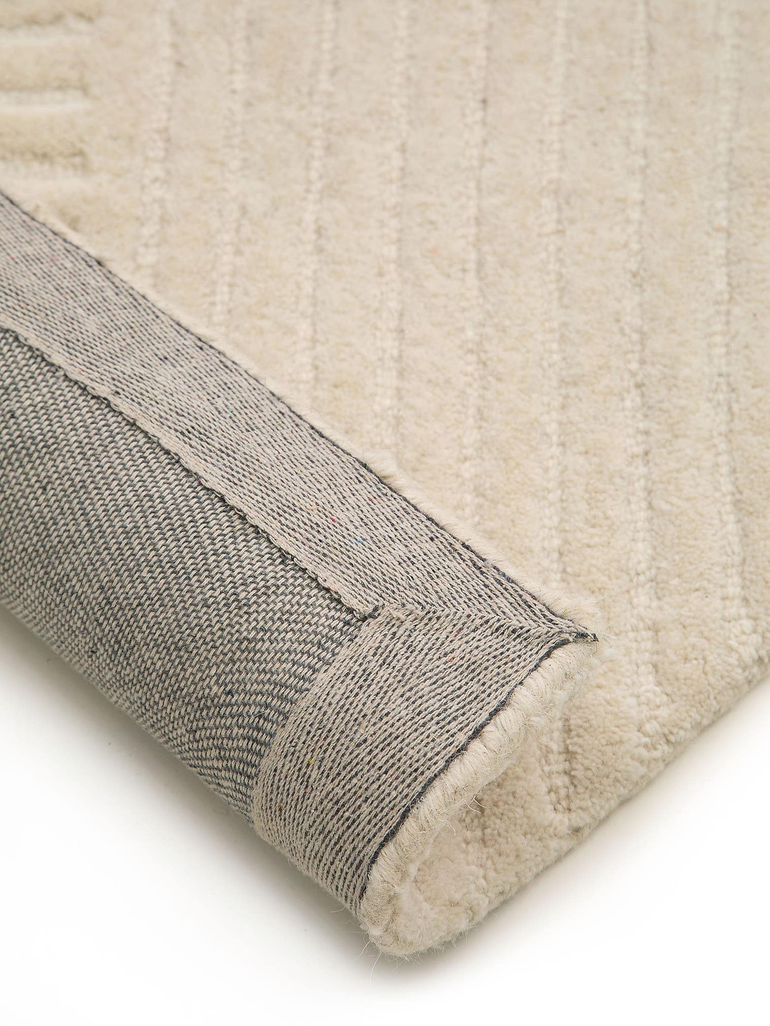 Rug made of 100% Wool in White with a 21 - 30 mm high pile by benuta Pure