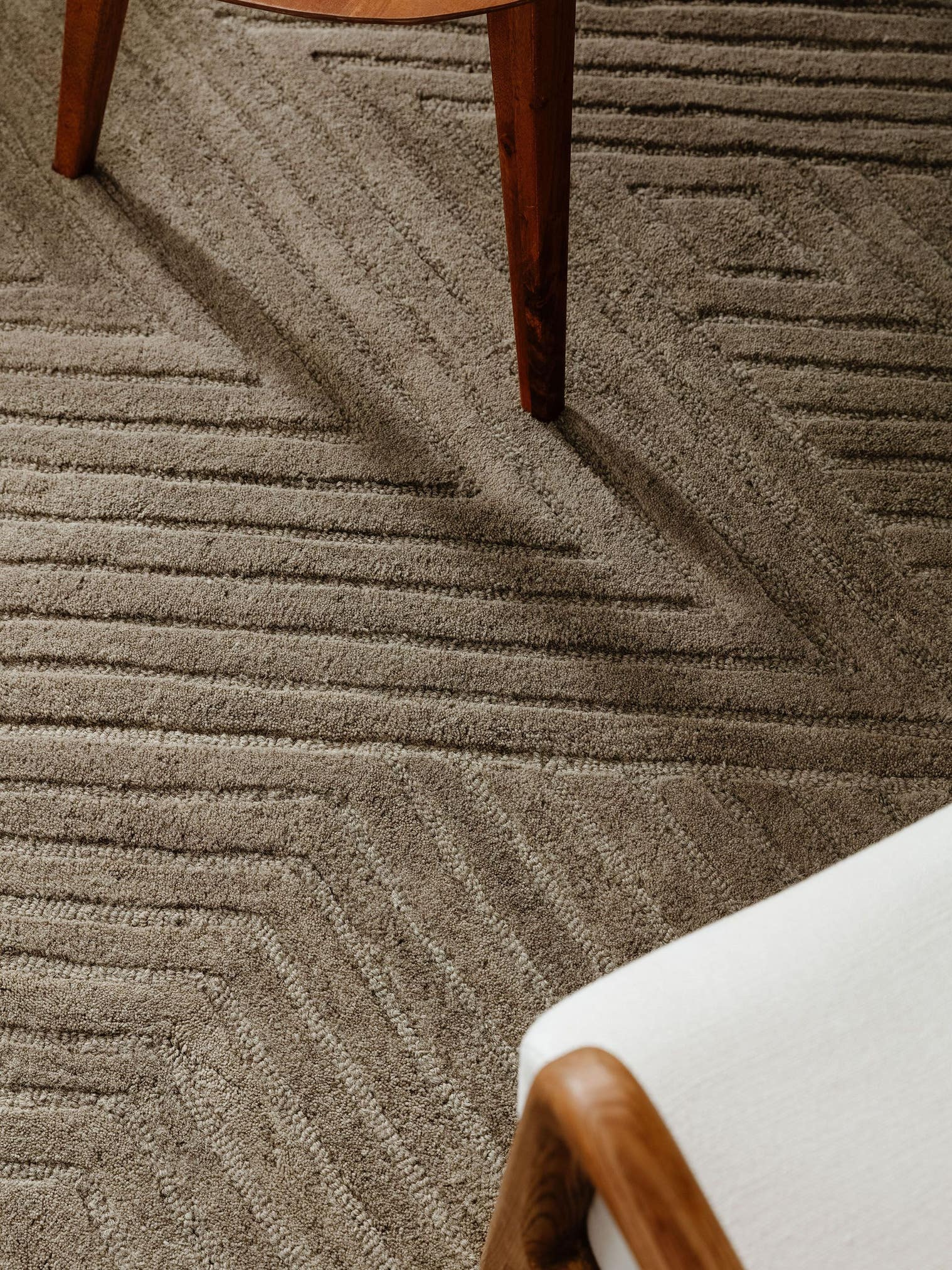 Tapis en 100% Laine en Beige avec une pile de 21 - 30 mm de hauteur de benuta Pure