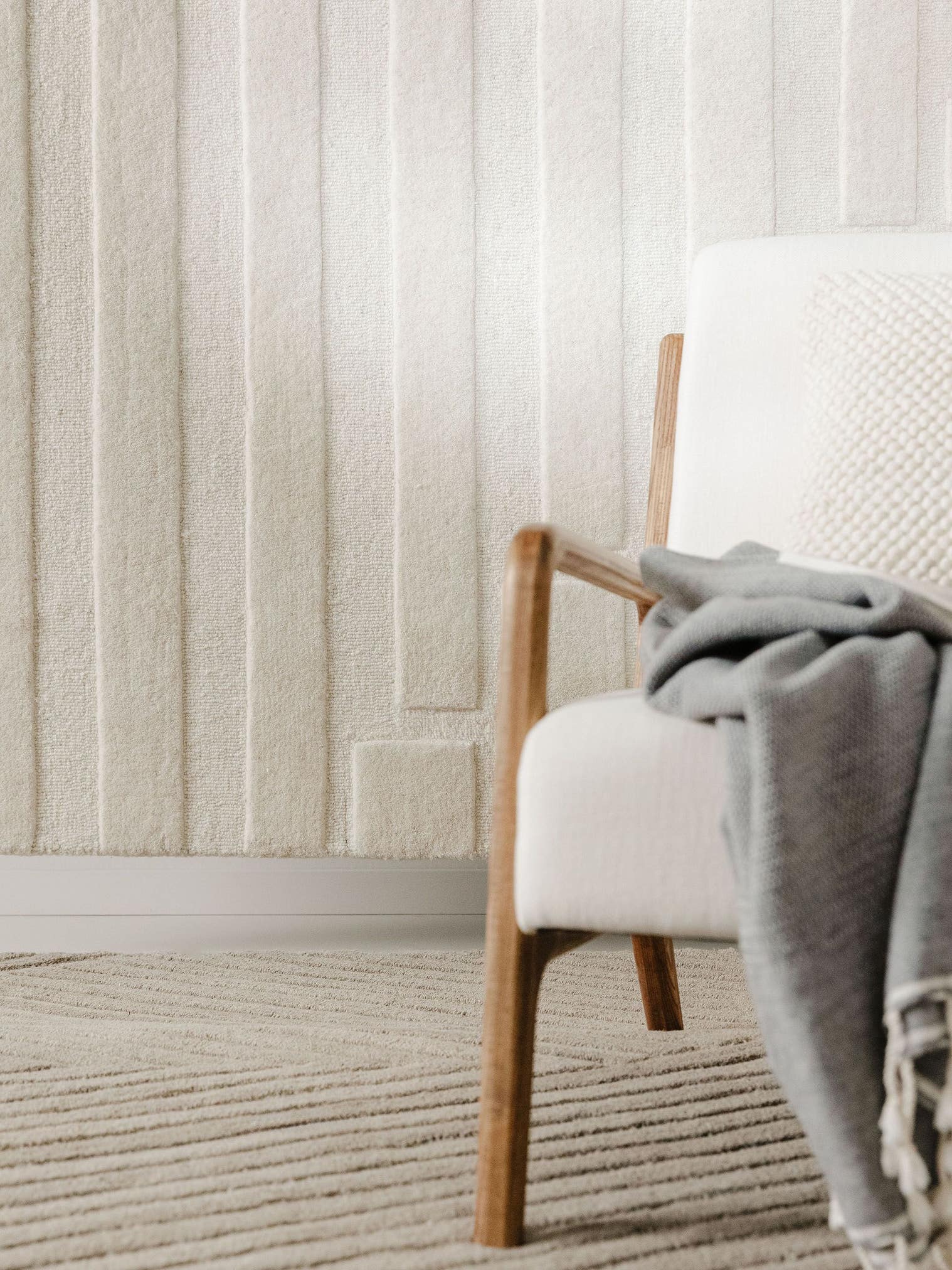 Tapis en 100% Laine en Beige avec une pile de 21 - 30 mm de hauteur de benuta Pure