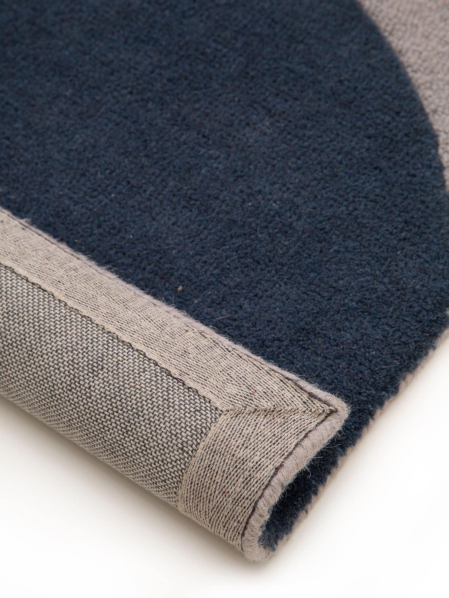Teppich aus 85% Wolle, 15% Viskose in Multicolor mit 6 bis 10 mm hohem Flor von benuta Pure
