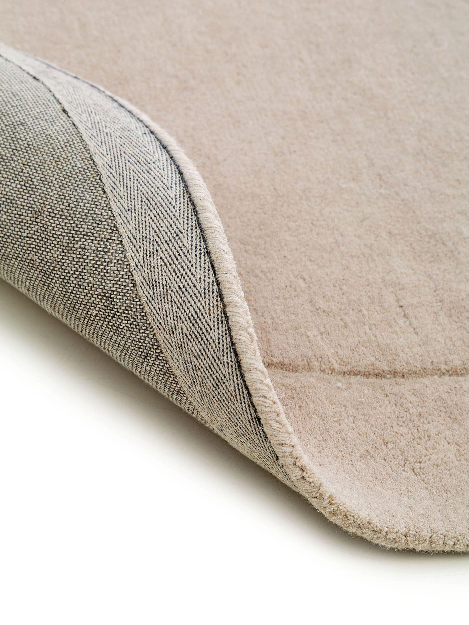 Tæppe af 100% Uld i Beige med 6 - 10 mm høj luv fra benuta Pure
