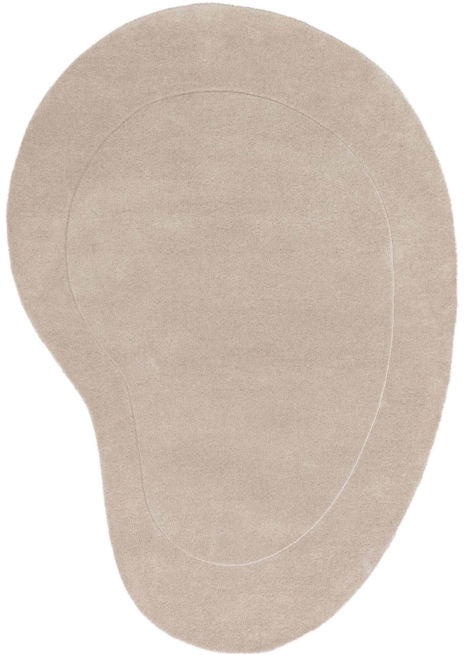Teppich aus 100% Wolle in Beige mit 6 bis 10 mm hohem Flor von benuta Pure