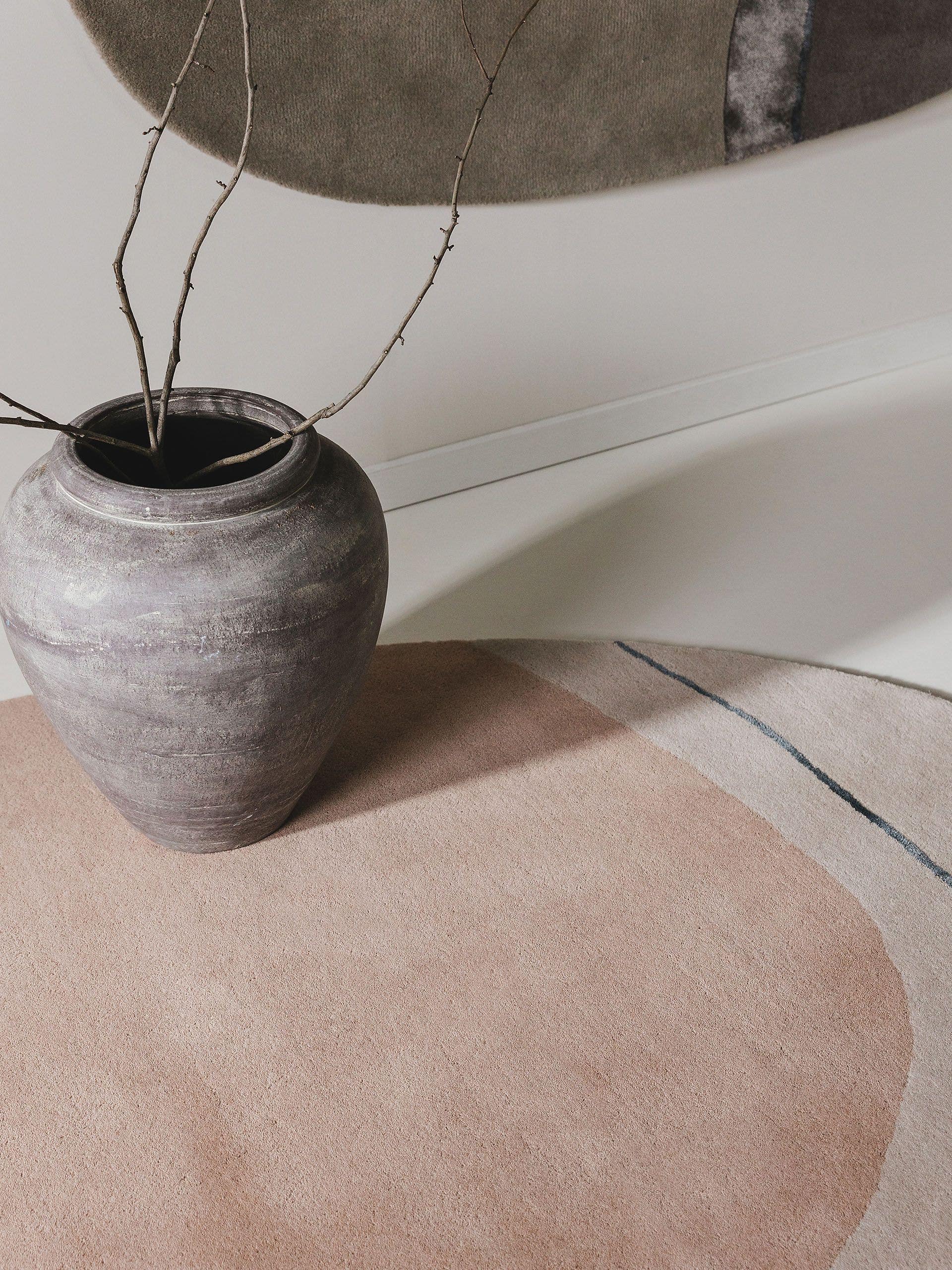 Rug made of 90% Wool, 10% Viscose in Beige with a 6 - 10 mm high pile by benuta Pure