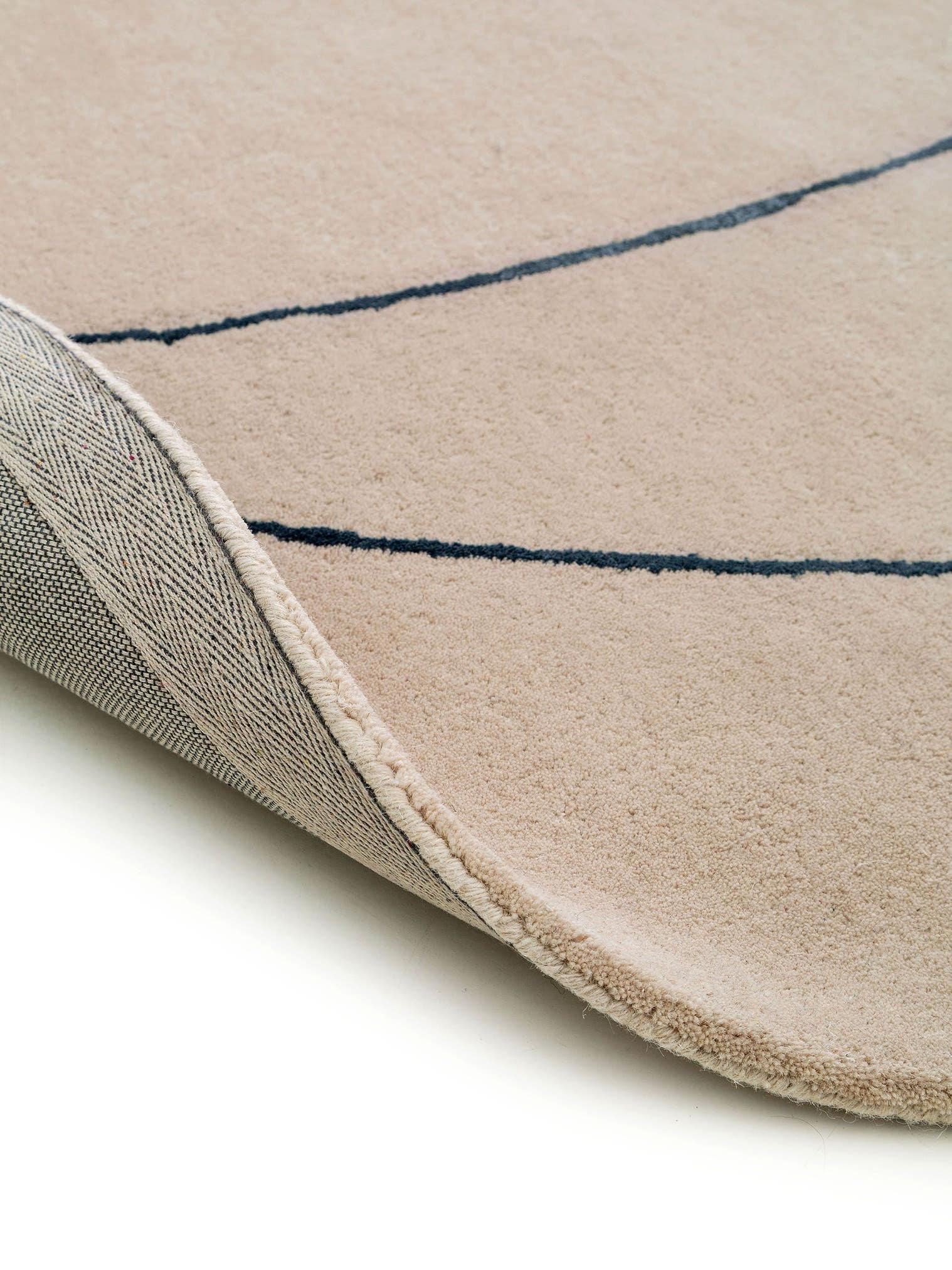 Alfombra de 90% Lana, 10% Viscosa en Beige con un pelo de {{Placeholder_Pile Height}} de altura de benuta Pure
