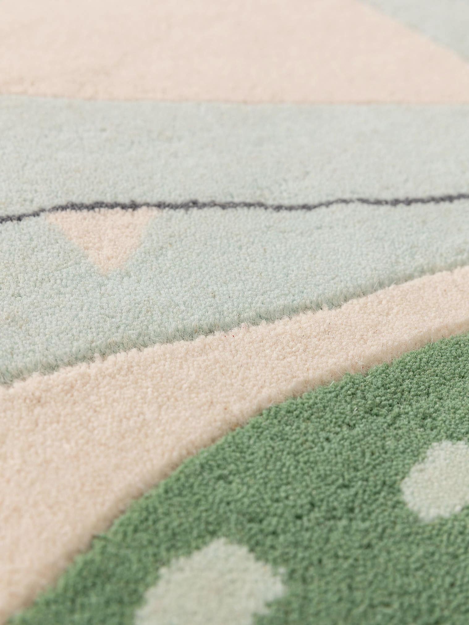 Teppich aus 100% Wolle in Multicolor mit 11 bis 20 mm hohem Flor von Lytte