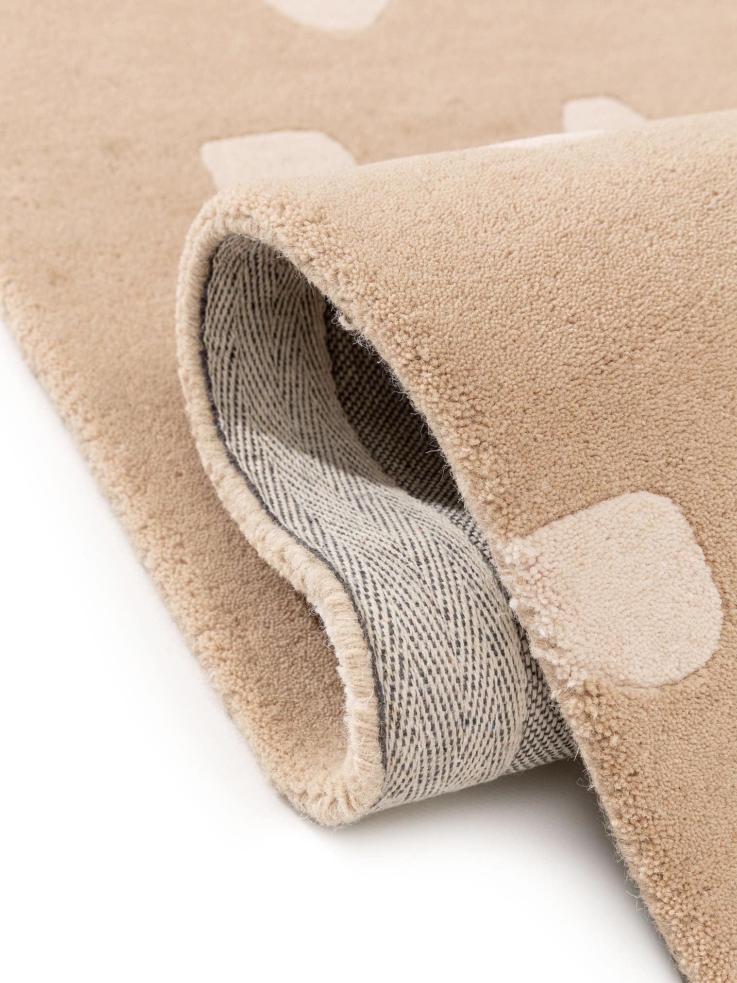 Tapis en 100% Laine en Taupe avec une pile de 11 - 20 mm de hauteur de Lytte