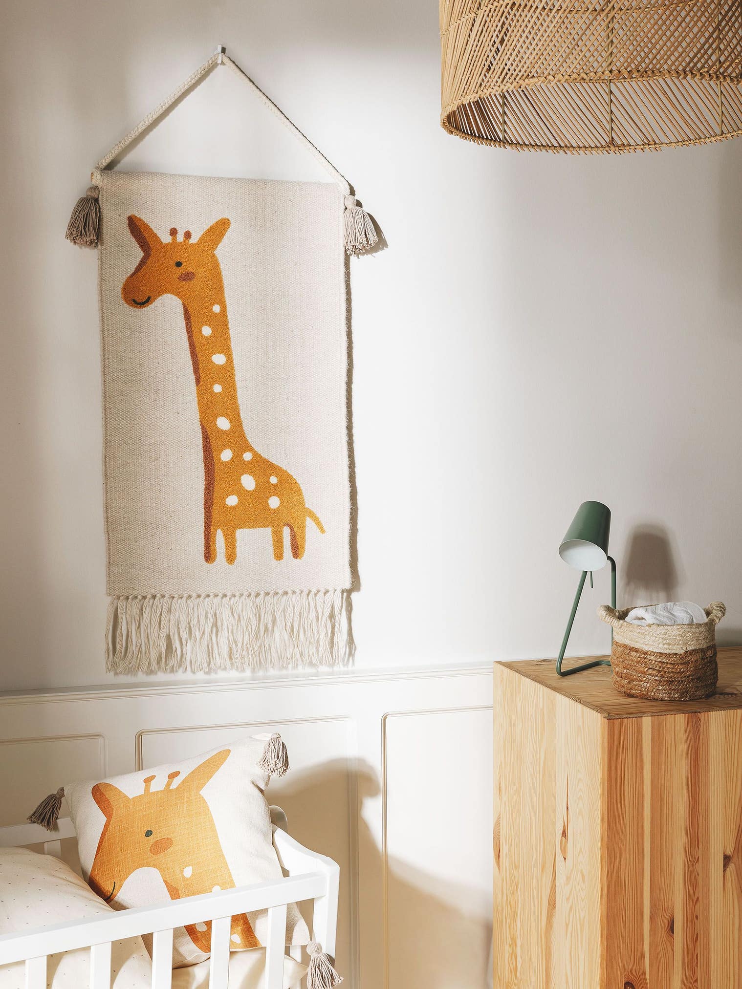 Déco de mur Savannah Jaune en motif KidsDesign en 75% Laine, 20% Coton, 5% Polyacrylique de Lytte