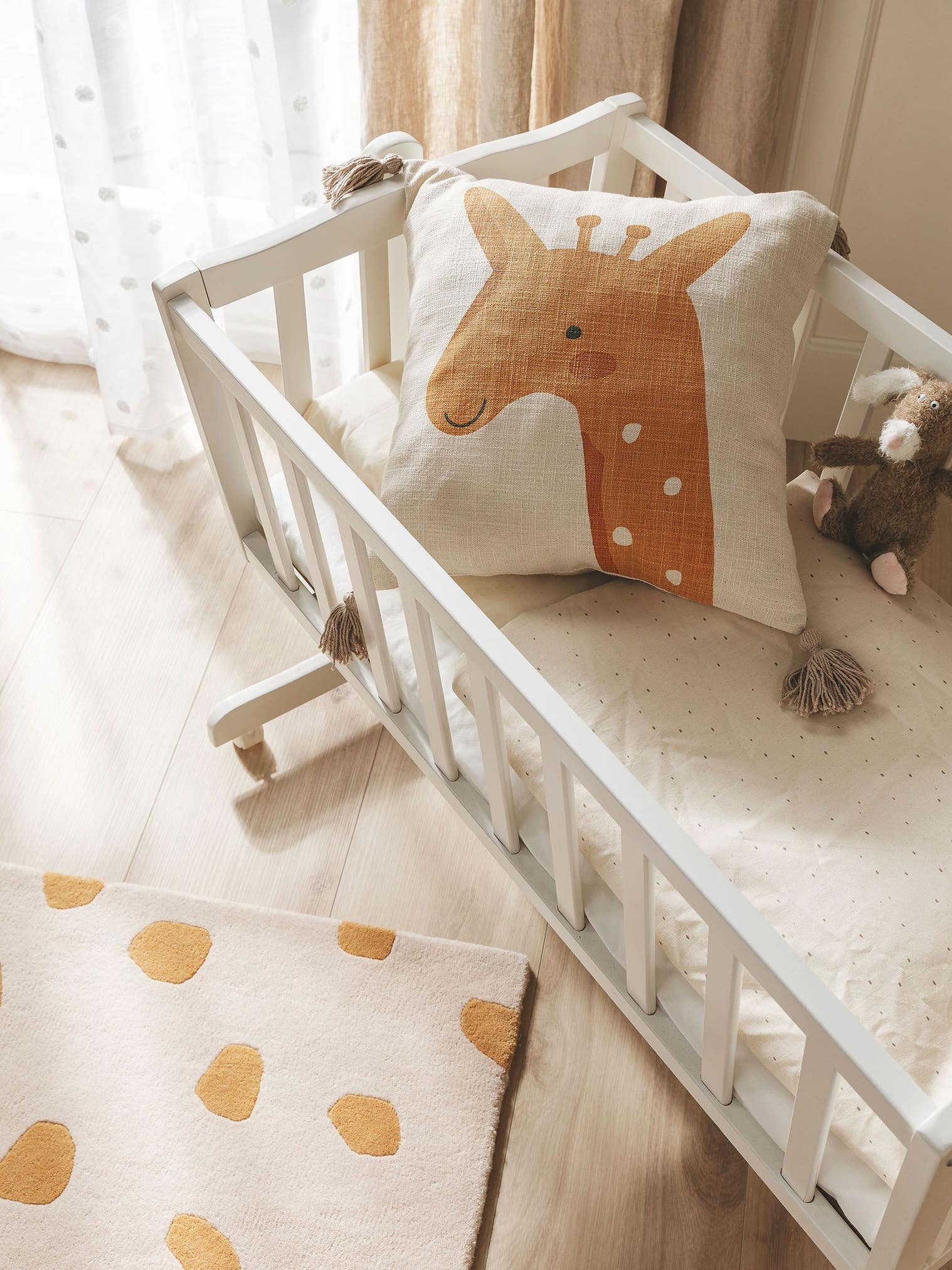 Cushion Cover Savannah Yellow im Design KidsDesign aus 100% Cotton von Lytte
