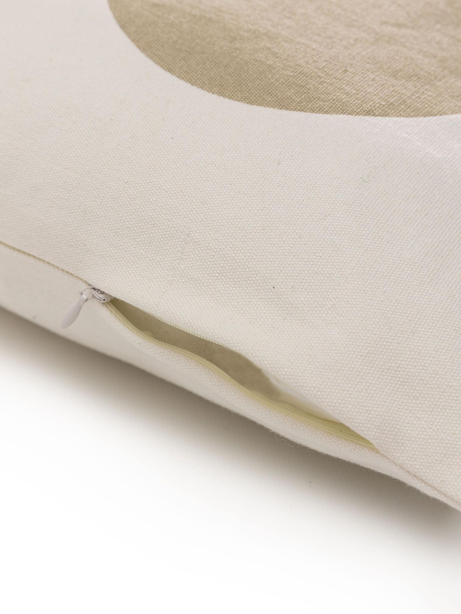 Kissenbezug Malea Multicolor im Design Abstrakt aus 100% Baumwolle von benuta Pop