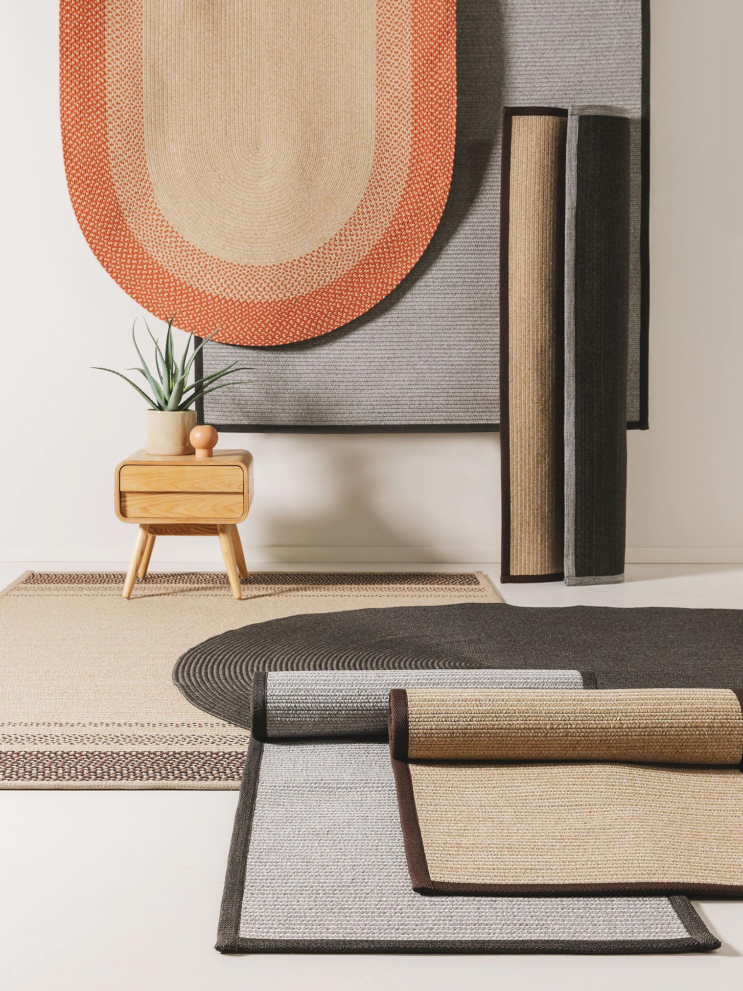 Teppich aus 80% Polypropylen, 20% Polyester in Beige mit bis 5 mm hohem Flor von benuta Nest