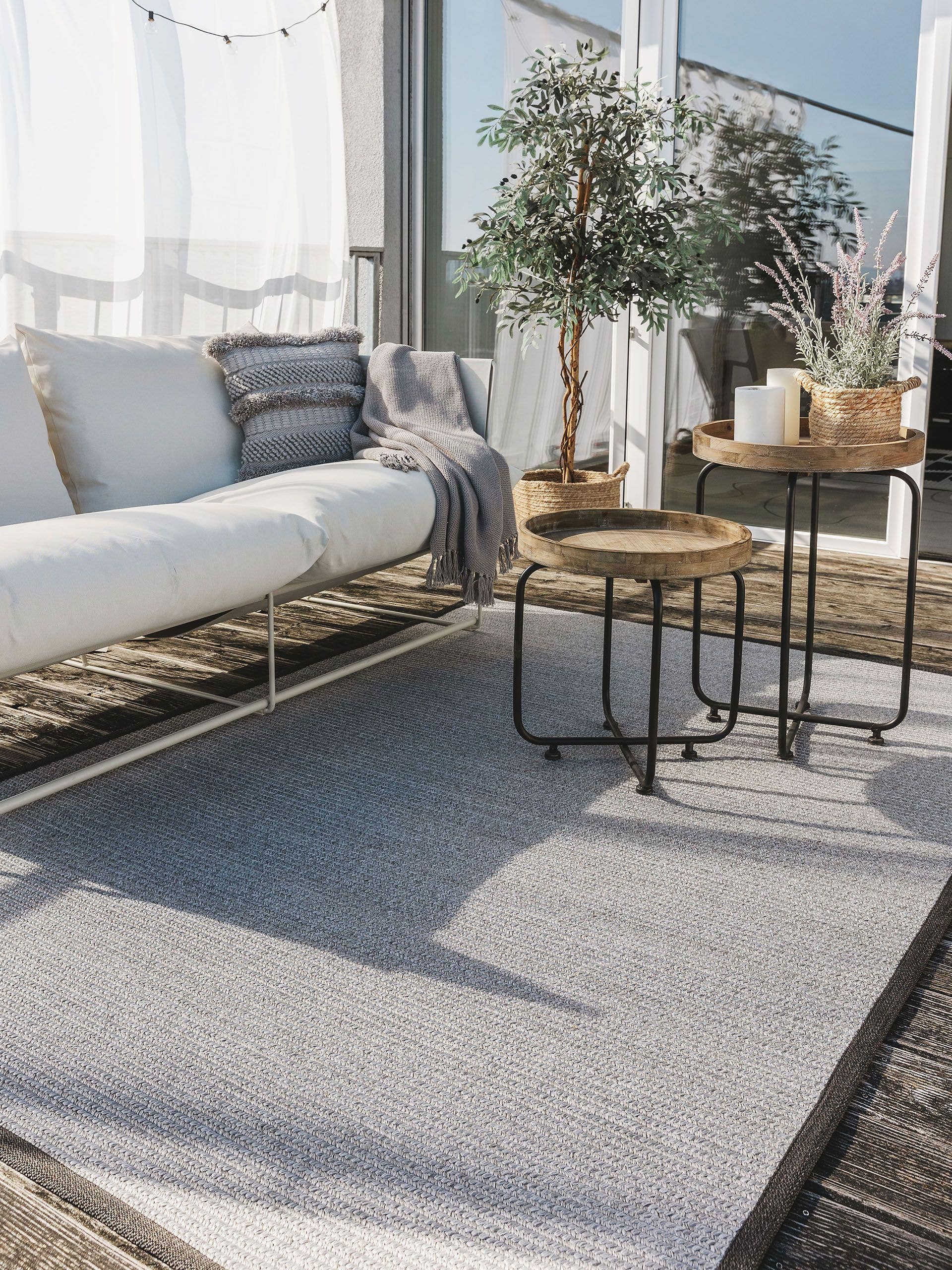Rug made of 80% Polypropylene, 20% Polyester in Grey with a 1- 5 mm high pile by benuta Nest