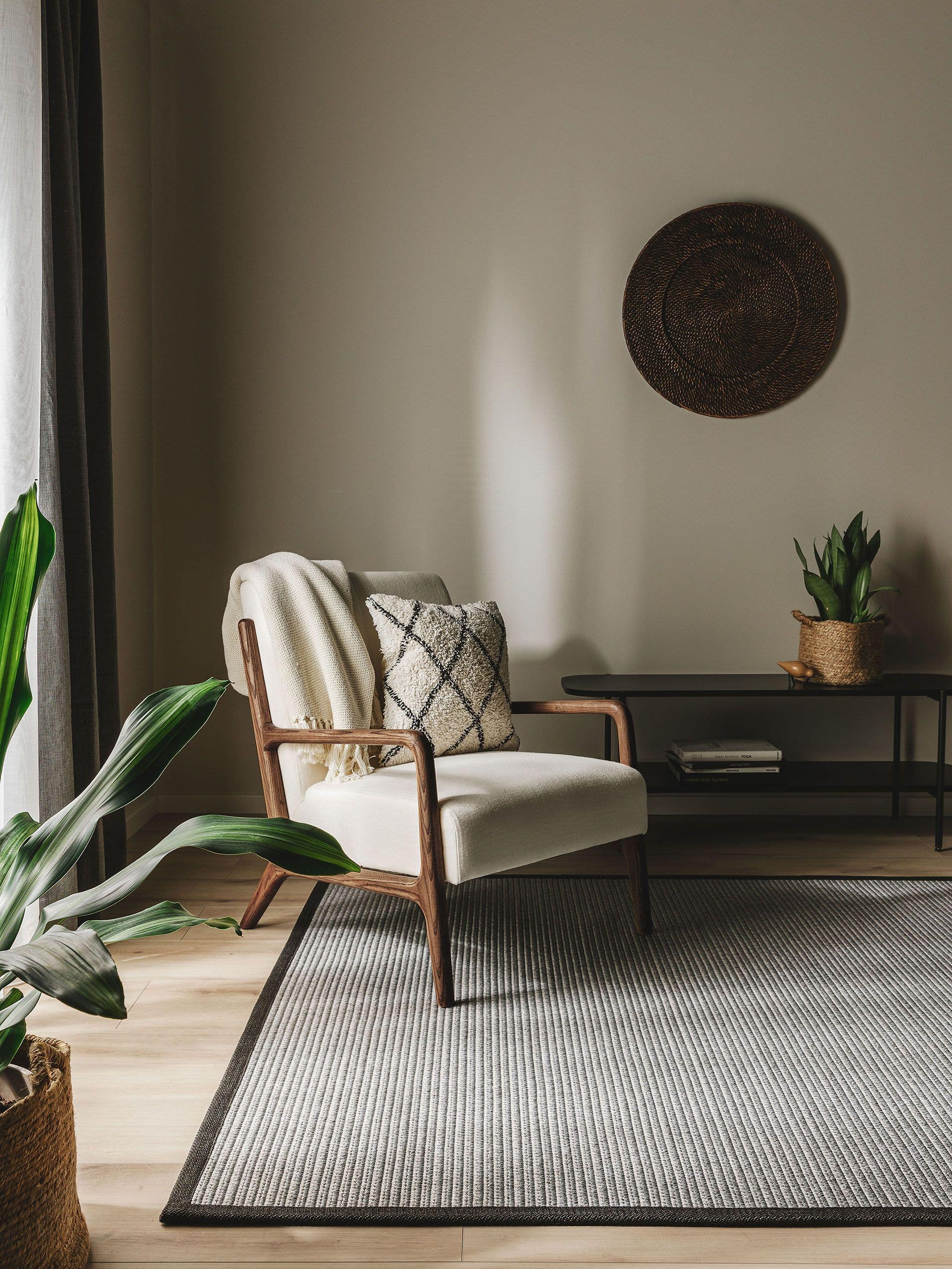 Rug made of 80% Polypropylene, 20% Polyester in Grey with a 1- 5 mm high pile by benuta Nest
