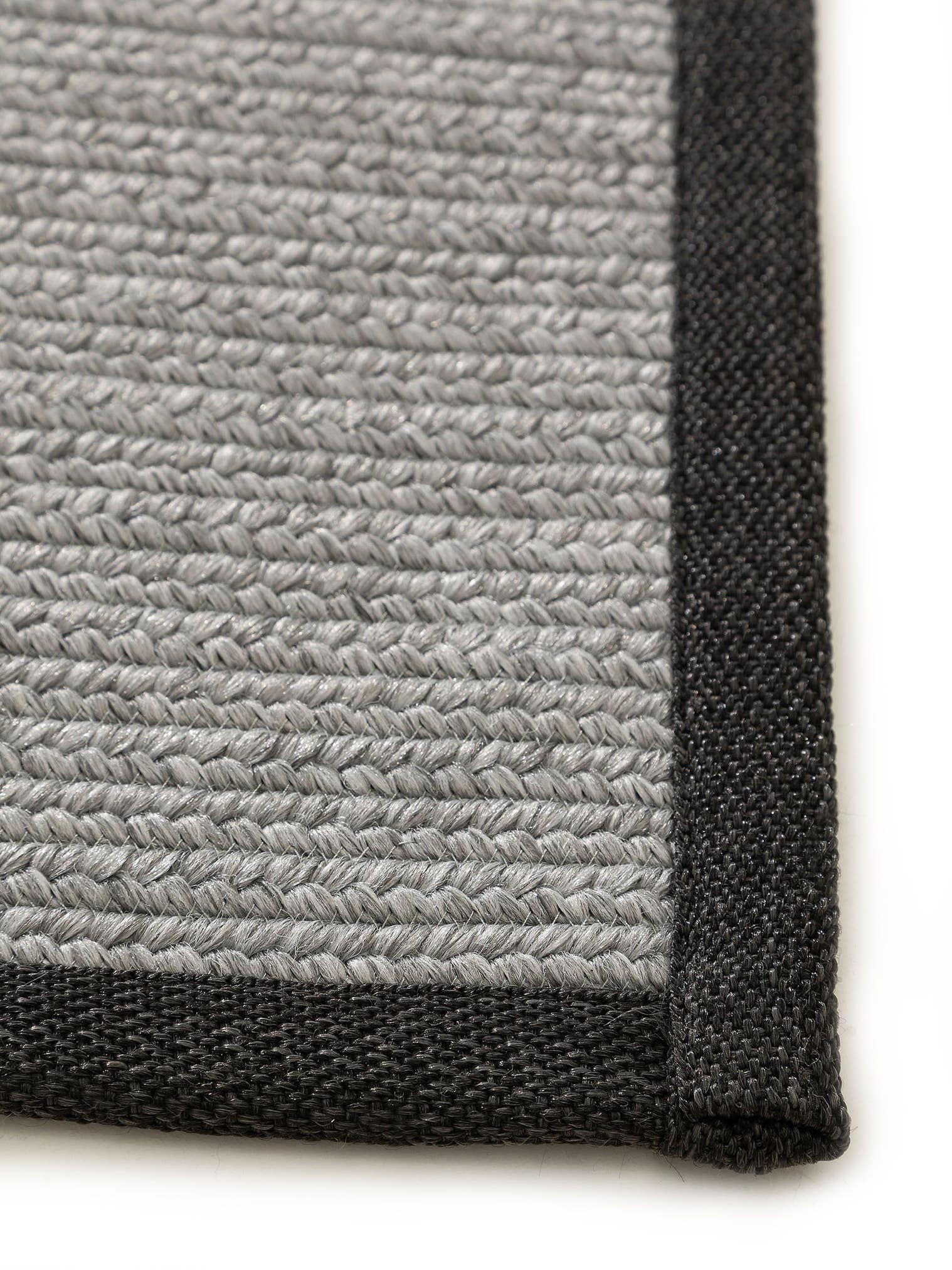 Tapis en 80% Polypropylène, 20% Polyester en Gris avec une pile de 1- 5 mm de hauteur de benuta Nest
