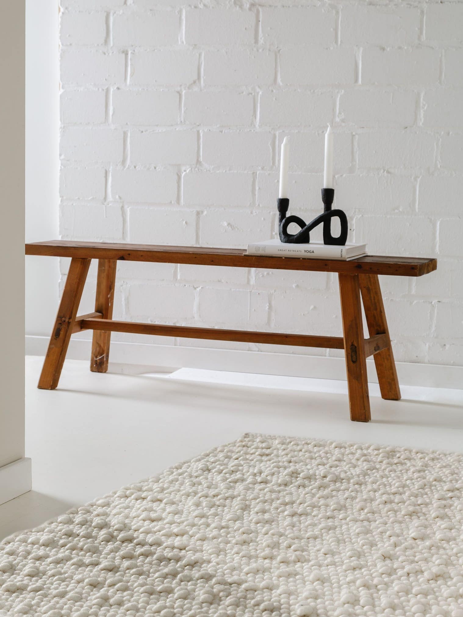 Rug made of 70% Wool, 20% Cotton, 10% Viscose in Beige with a 1- 5 mm high pile by benuta Pure