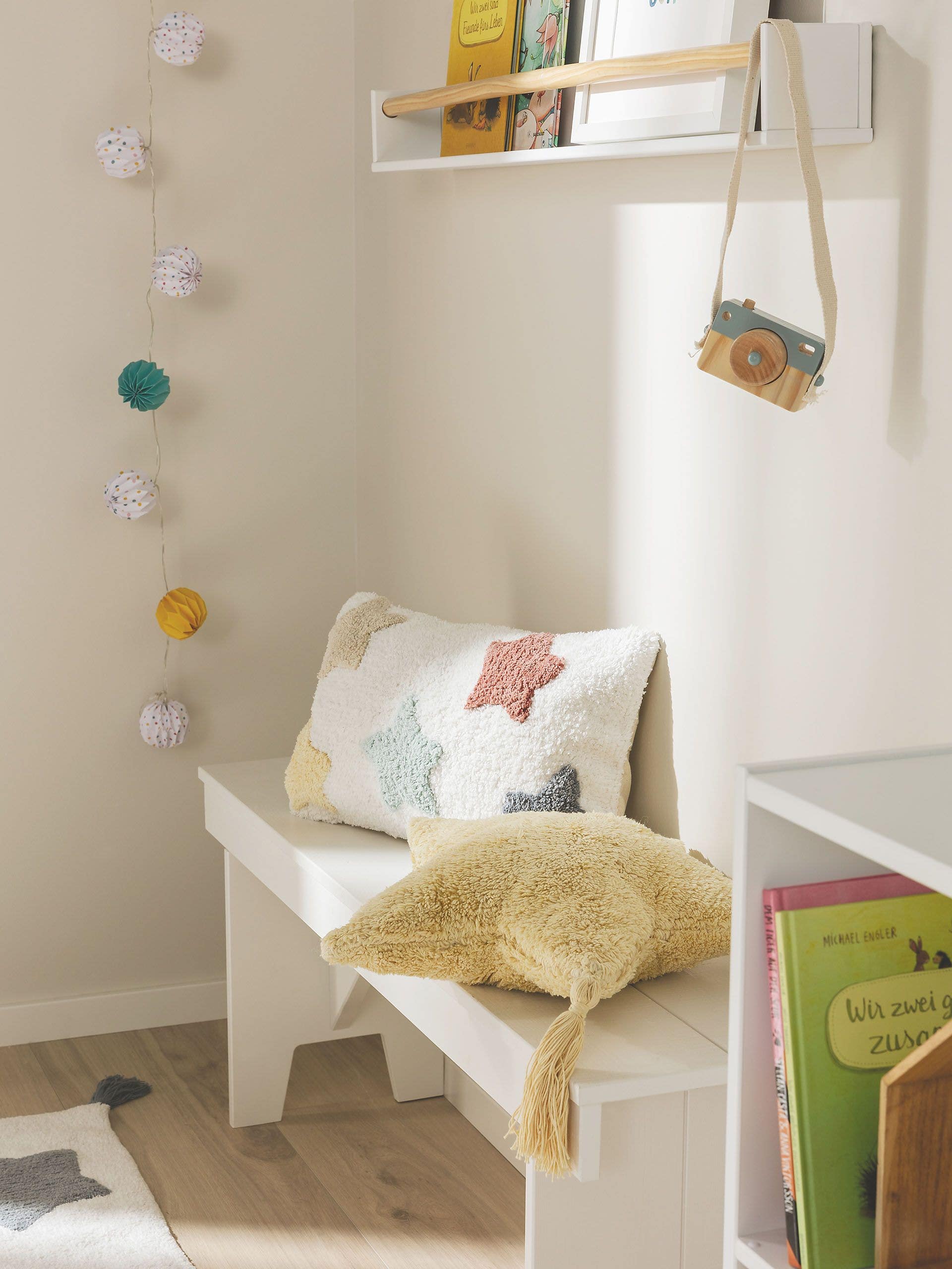 Cushion Cover Stars Multicolour in KidsDesign design made of 100% Cotton by Lytte