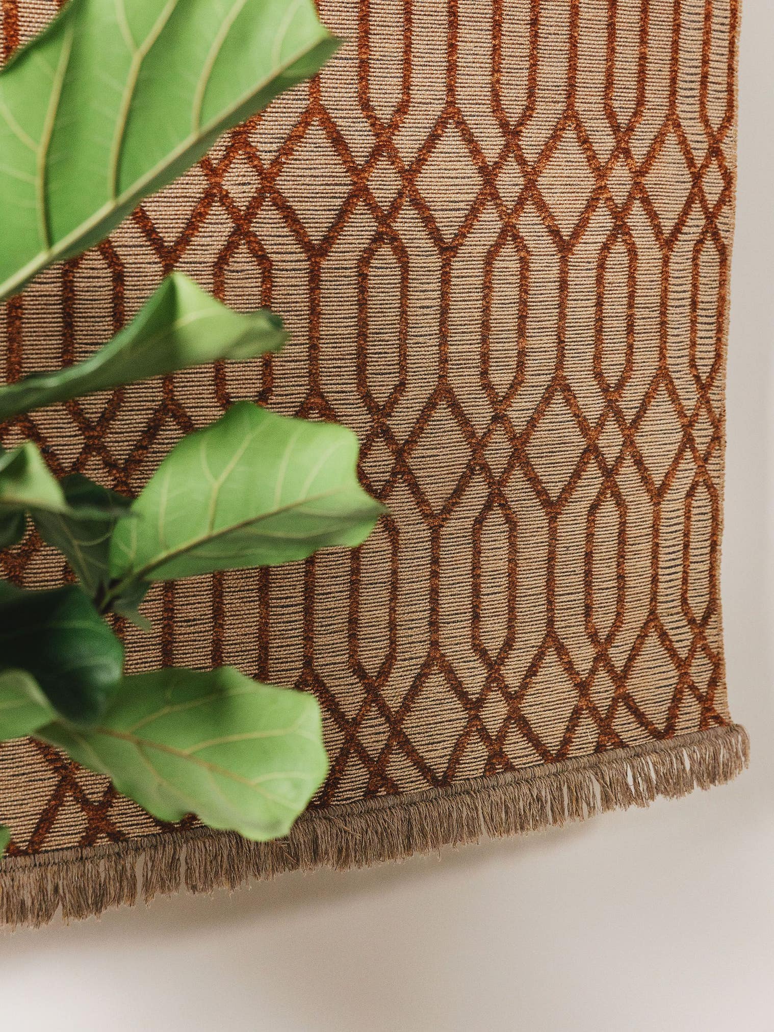 Tapis en 55% Coton (recycled), 30% Jute, 15% Polyester en Beige avec une pile de 1- 5 mm de hauteur de benuta Pure