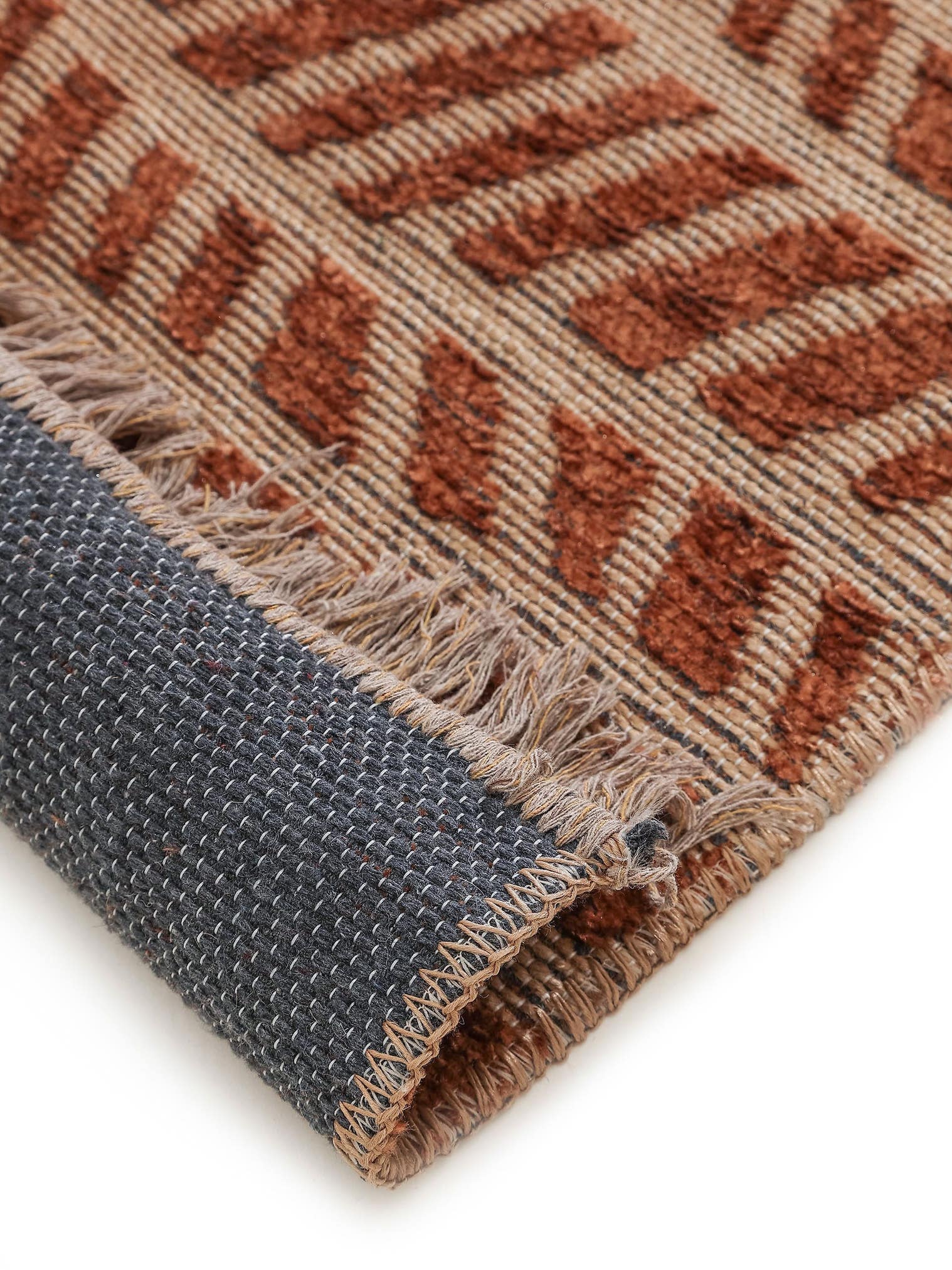 Tapis en 55% Coton (recycled), 30% Jute, 15% Polyester en Beige avec une pile de 1- 5 mm de hauteur de benuta Pure