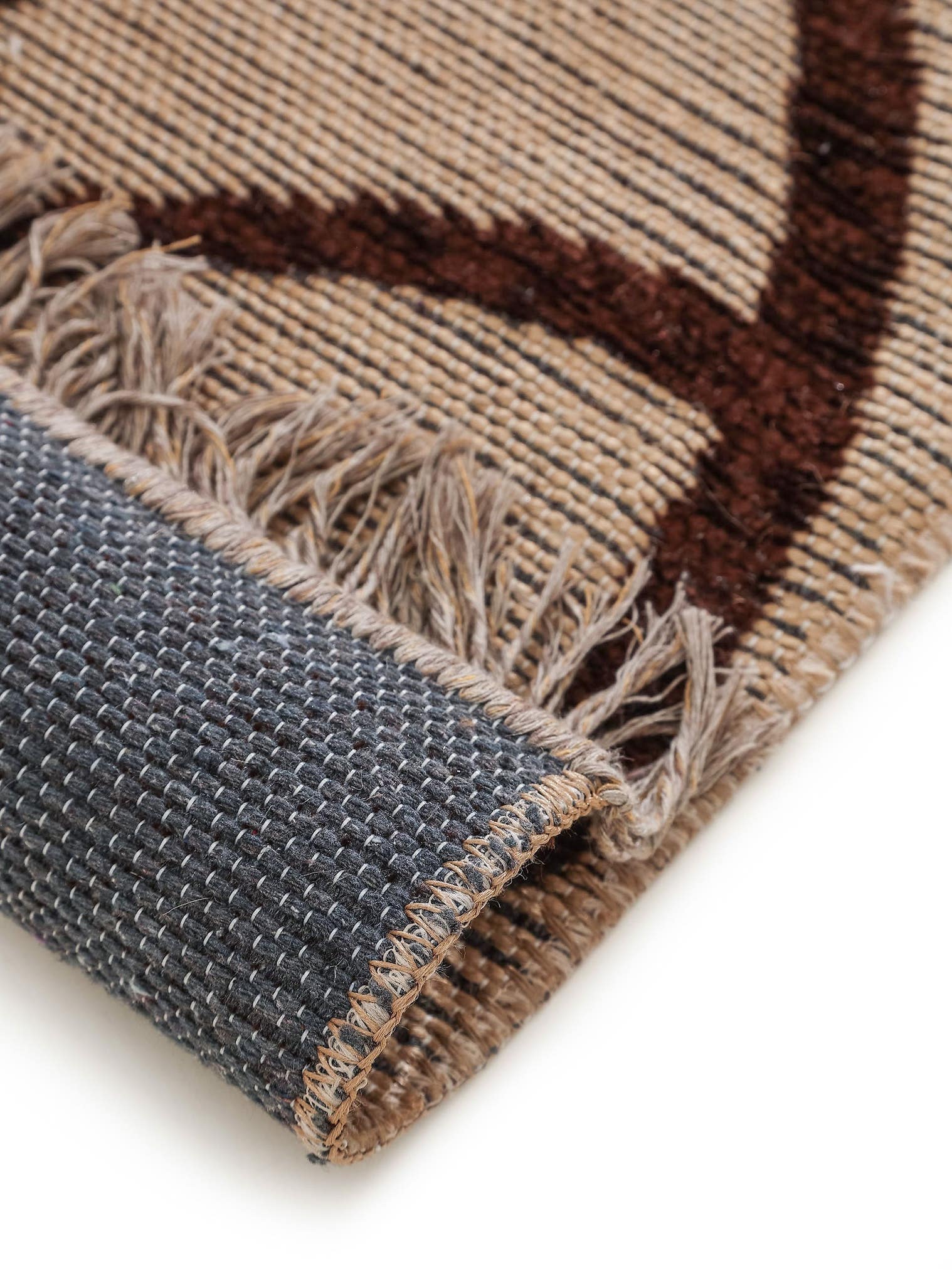Matta av 55% Bomull (recycled), 30% Jute, 15% Polyester i Beige med 1- 5 mm hög lugg från benuta Pure