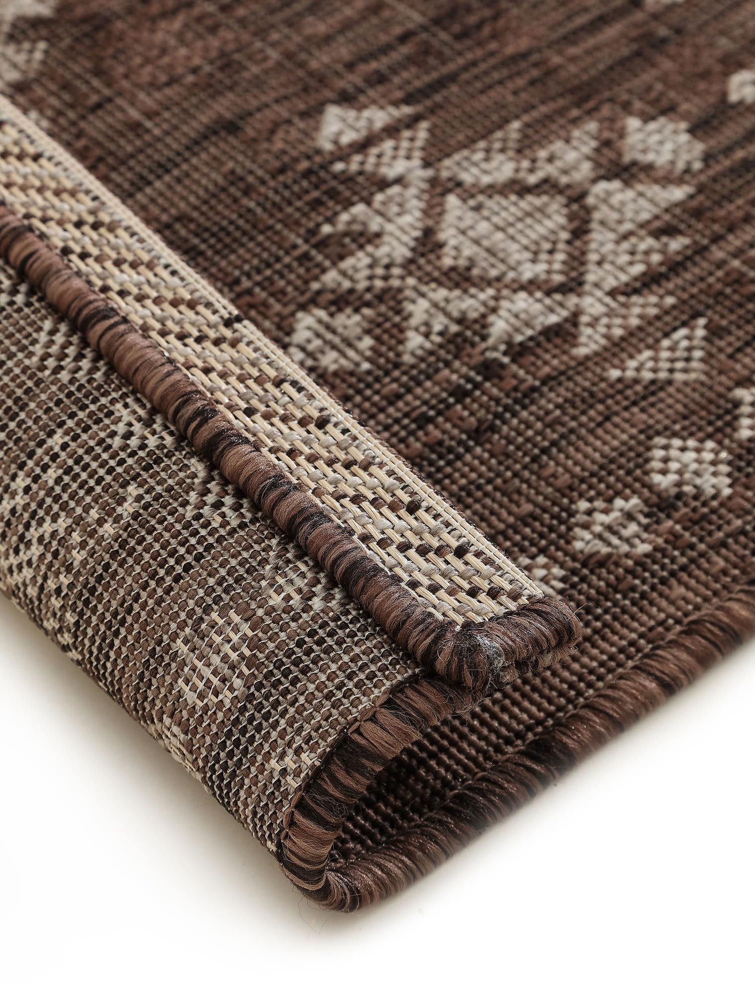 Teppich aus 100% Polypropylen in Braun mit bis 5 mm hohem Flor von benuta Pop