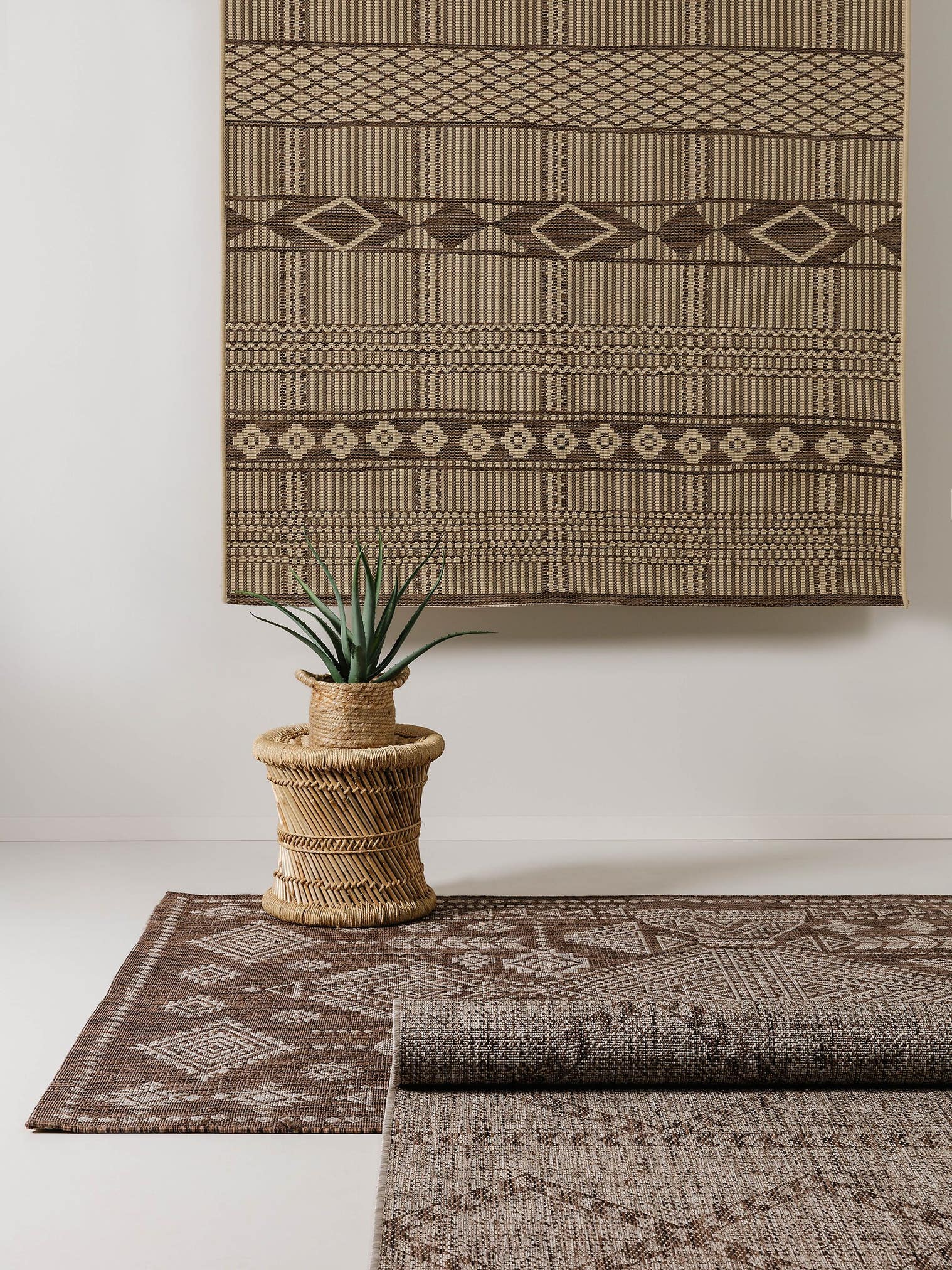 Teppich aus 100% Polypropylen in Braun mit bis 5 mm hohem Flor von benuta Pop