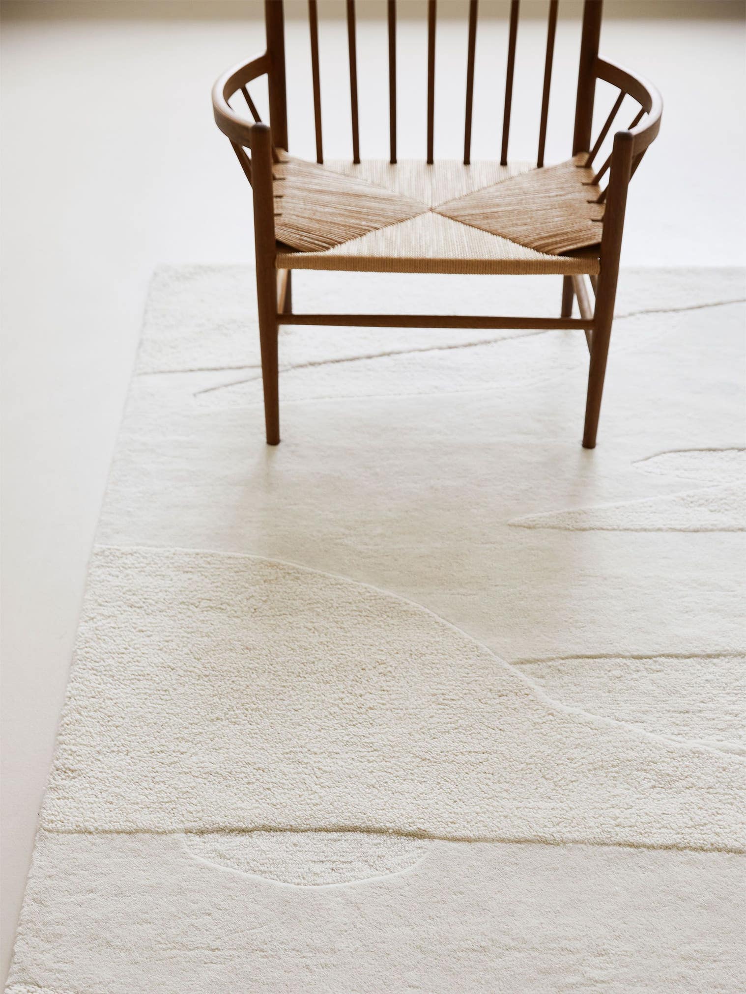 Teppich aus 100% Wolle in Weiß mit 11 bis 20 mm hohem Flor von Brink & Campman