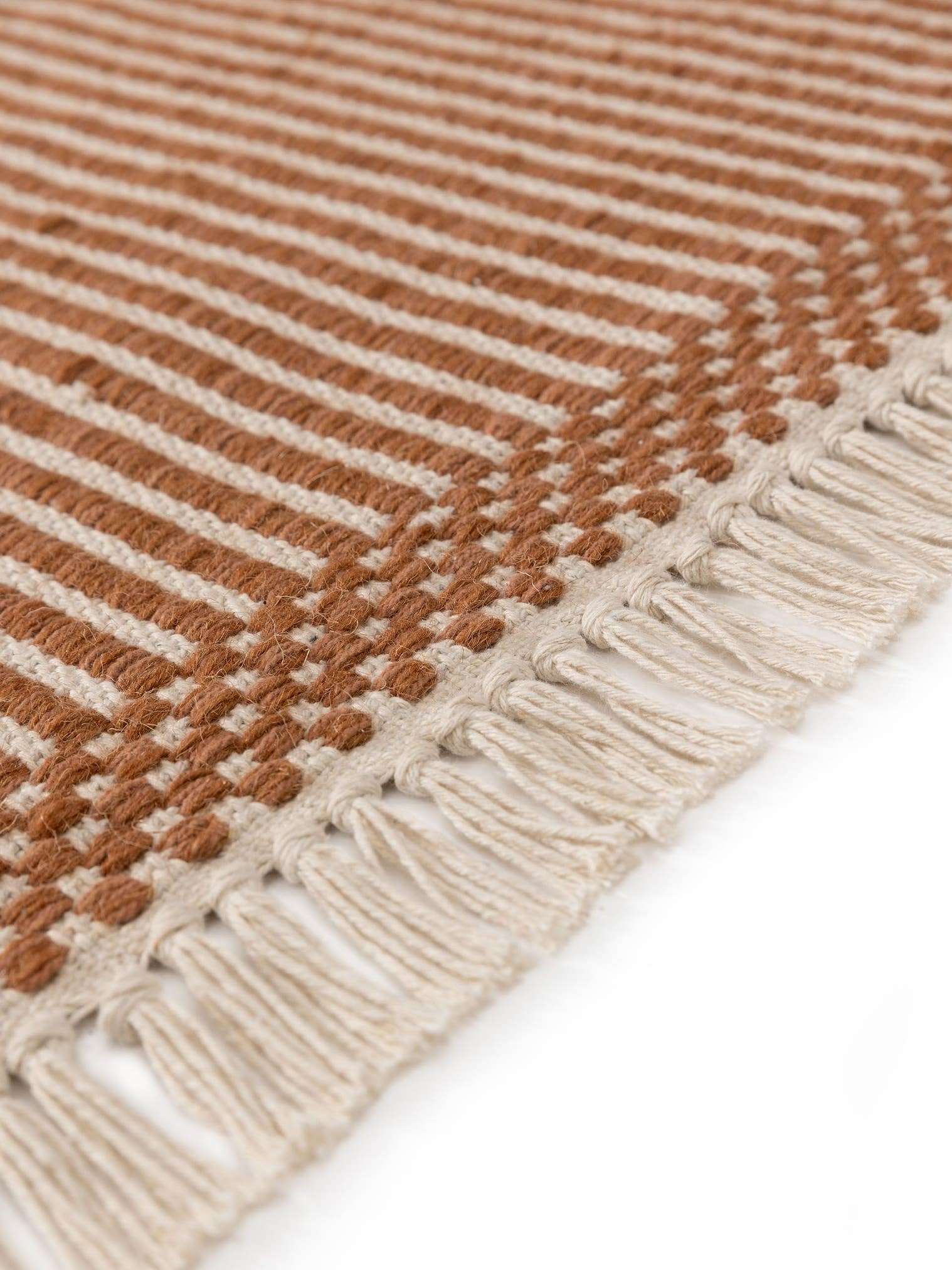 Tappeto di 70% Cotone, 30% Lana in Marrone con pelo alto 1- 5 mm da Lytte