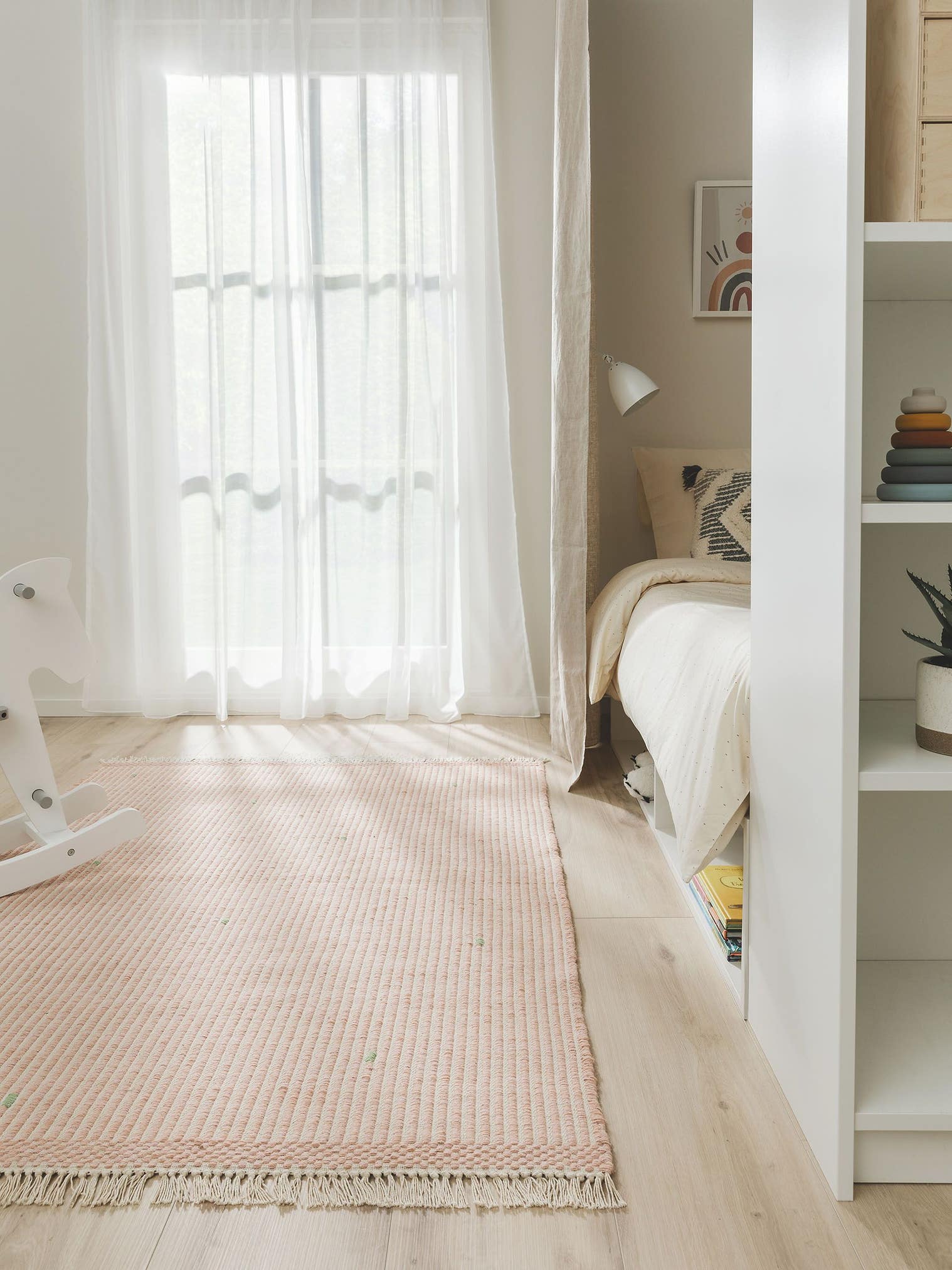 Rug made of 70% Cotton, 30% Wool in Pink with a 1- 5 mm high pile by Lytte
