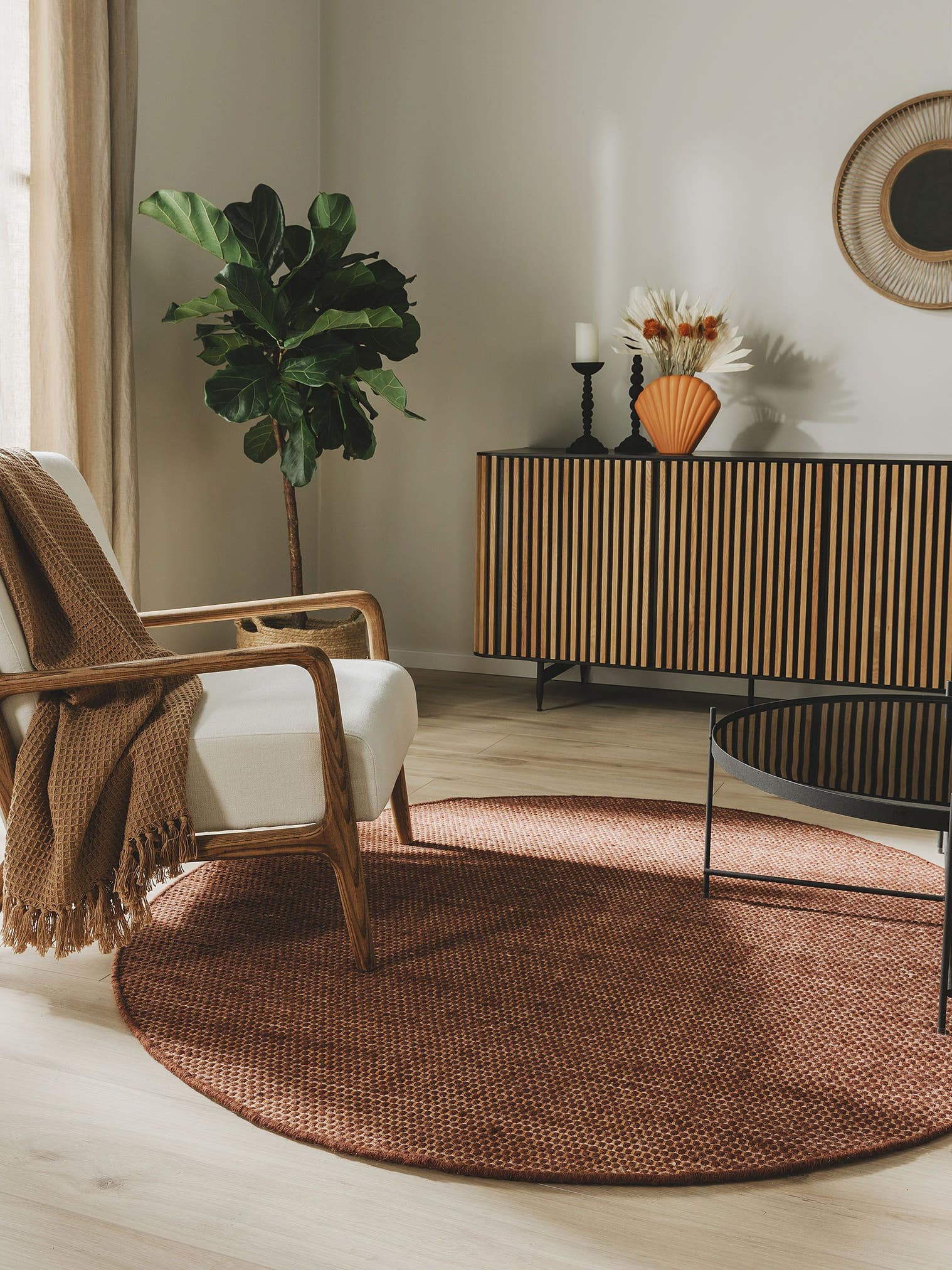 Rug made of 80% wool, 20% cotton in Brown with a 1- 5 mm high pile by benuta Pure