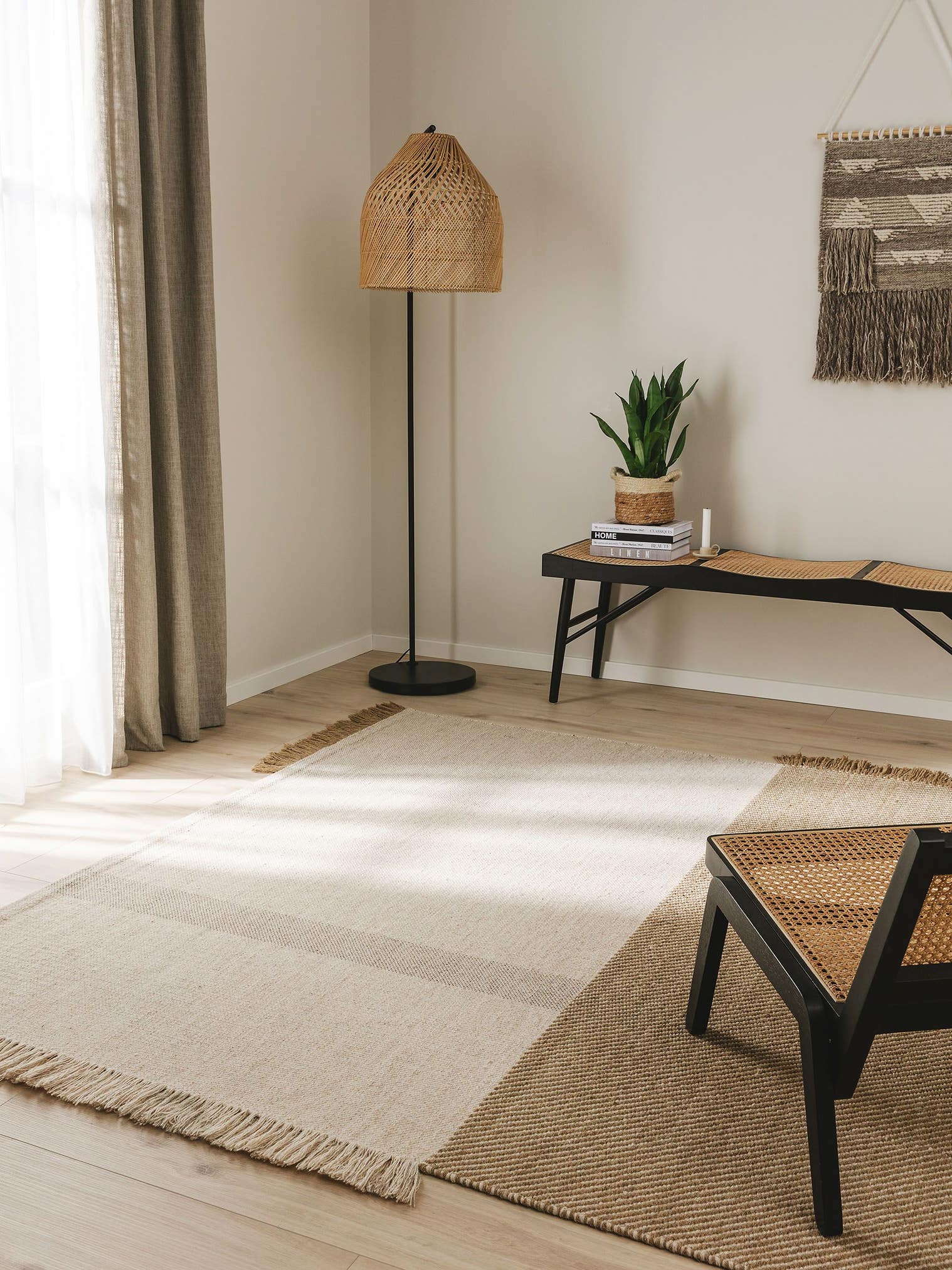 Teppich aus 70% Wolle, 30% Baumwolle in Beige mit bis 5 mm hohem Flor von benuta Pure
