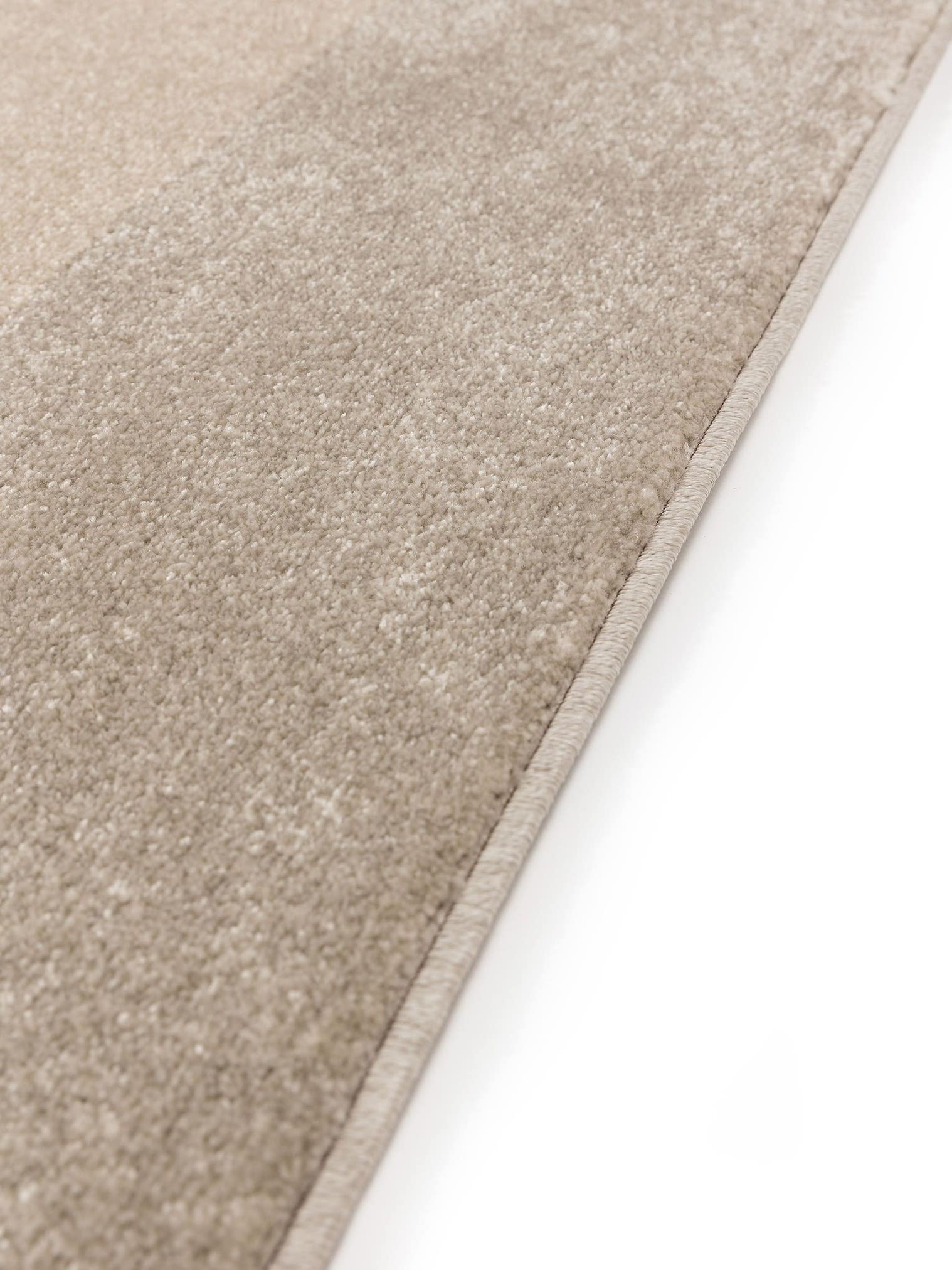 Teppich aus 100% Polypropylen in Schwarz/Weiß mit 6 bis 10 mm hohem Flor von benuta Pop