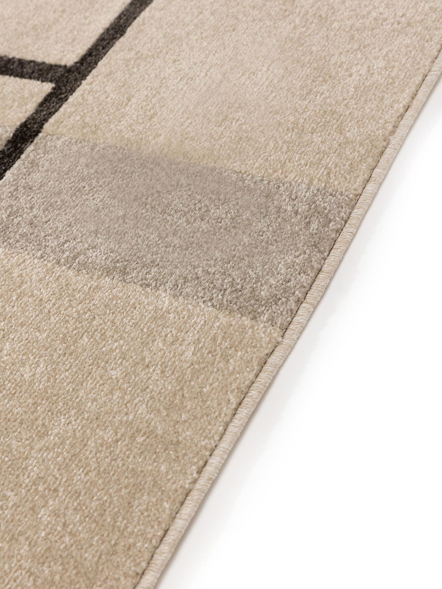 Teppich aus 100% Polypropylen in Schwarz/Weiß mit 6 bis 10 mm hohem Flor von benuta Pop