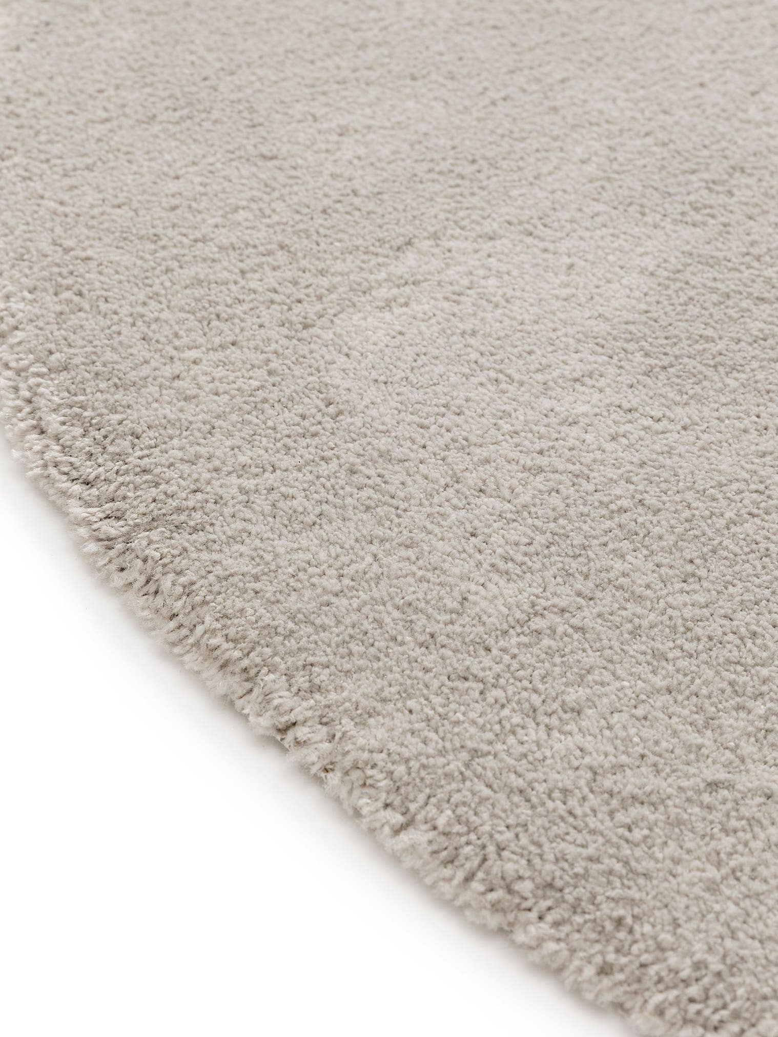 Teppich aus 100% Polypropylen in Grau mit 21 bis 30 mm hohem Flor von benuta Nest