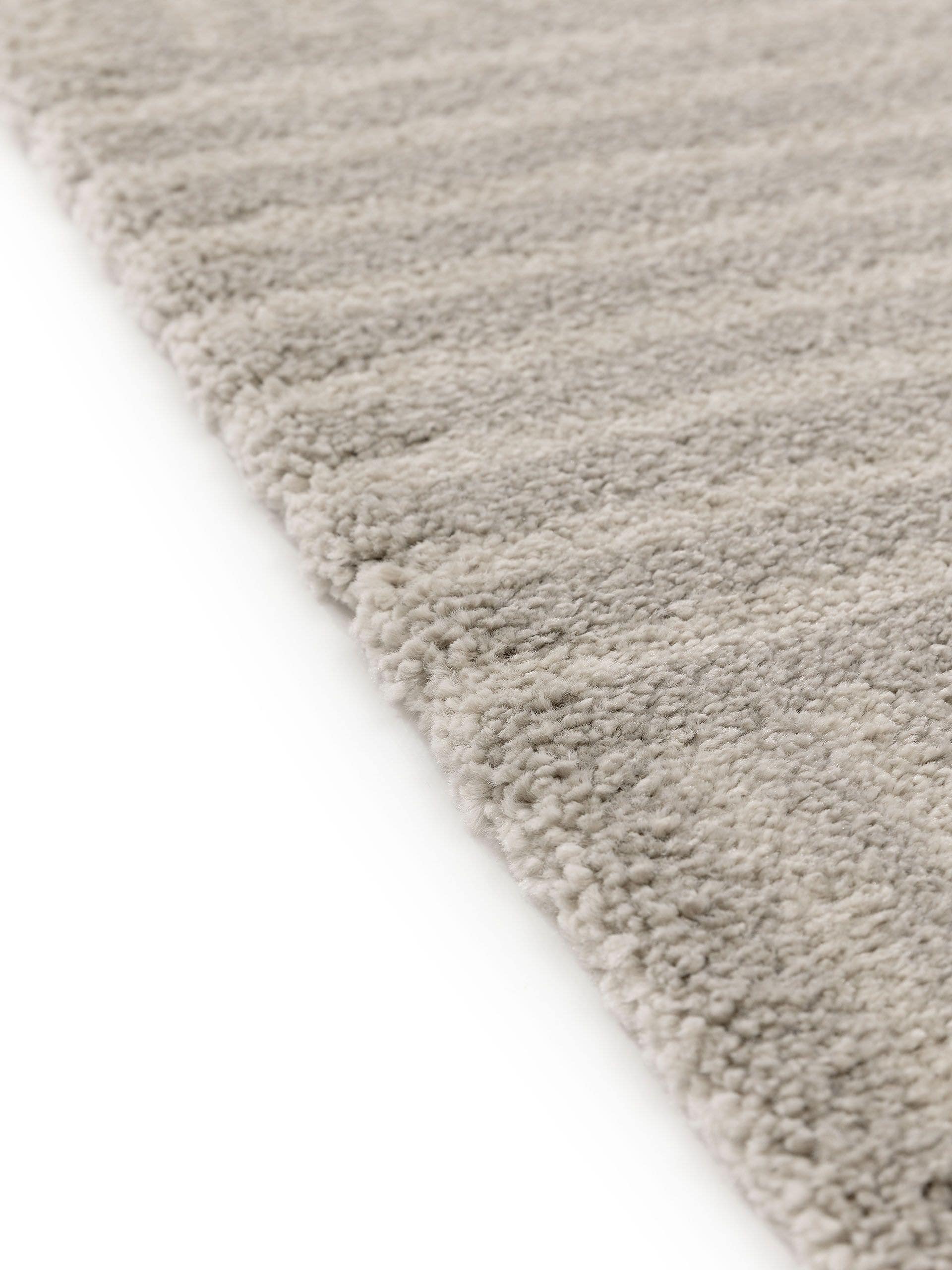 Rug made of 100% Polypropylene in Grey with a 21 - 30 mm high pile by benuta Nest