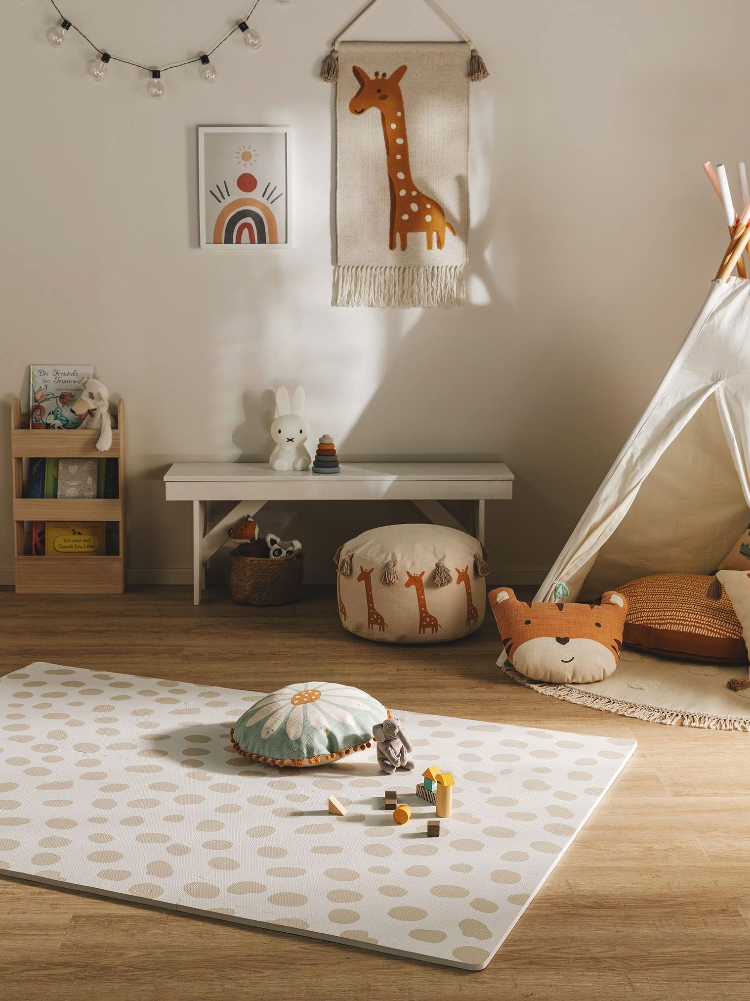 Spielmatte Savannah Beige im Design Tiermotive aus 100% EVA-Schaumstoff von Lytte