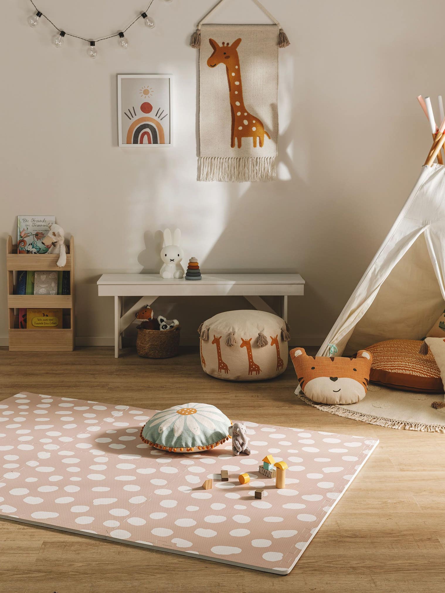 Spielmatte Savannah Rosa im Design Tiermotive aus 100% EVA-Schaumstoff von Lytte