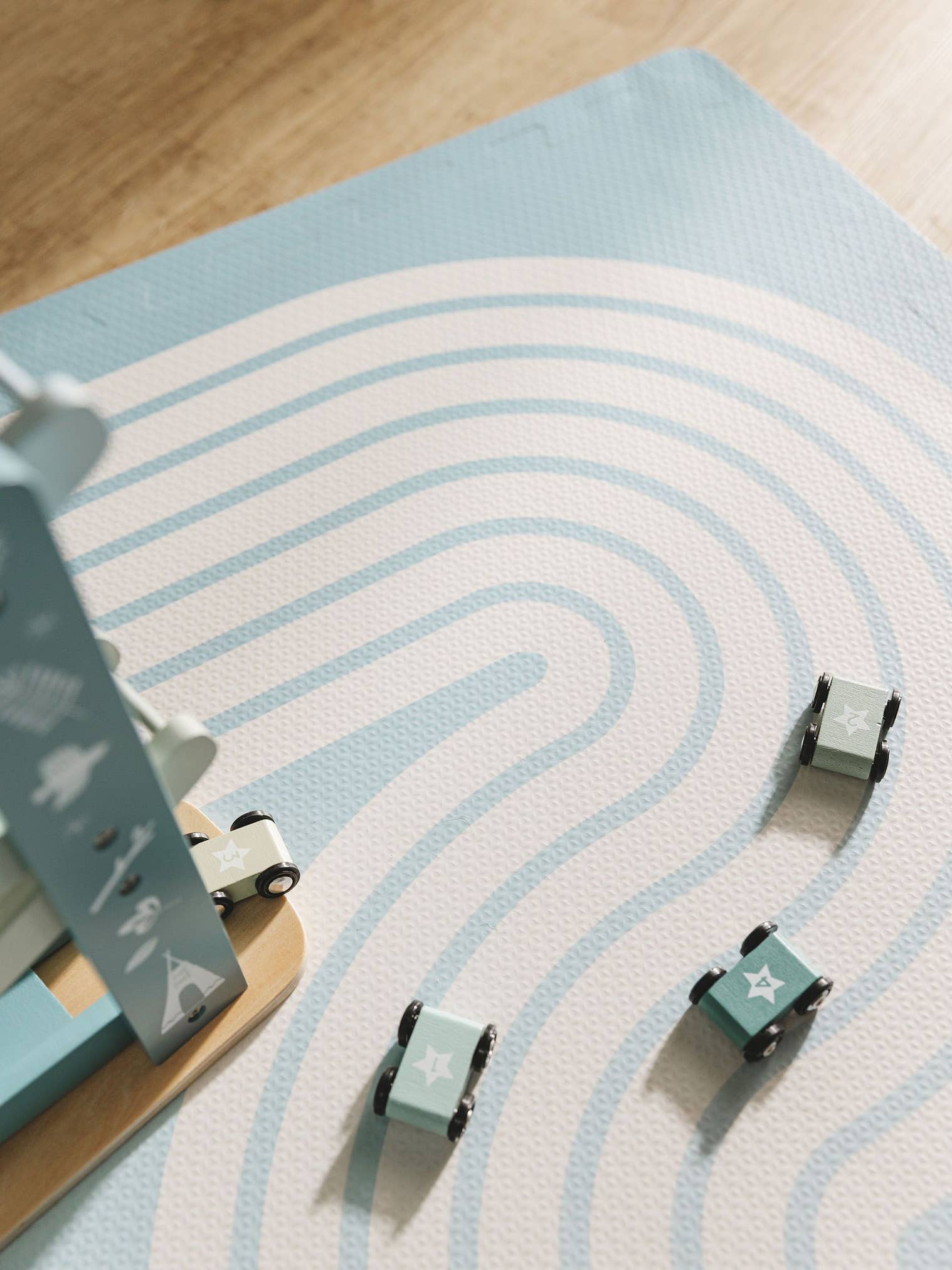 Spielmatte Archie Blau im Design Geometrisch aus 100% EVA-Schaumstoff von Lytte