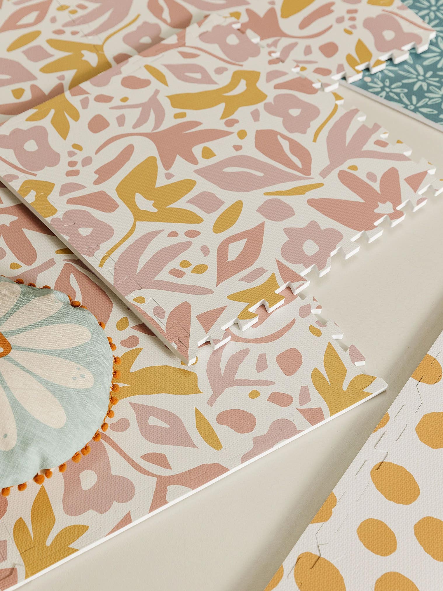Spielmatte Flora Rosa im Design Botanicals&Florals aus 100% EVA-Schaumstoff von Lytte