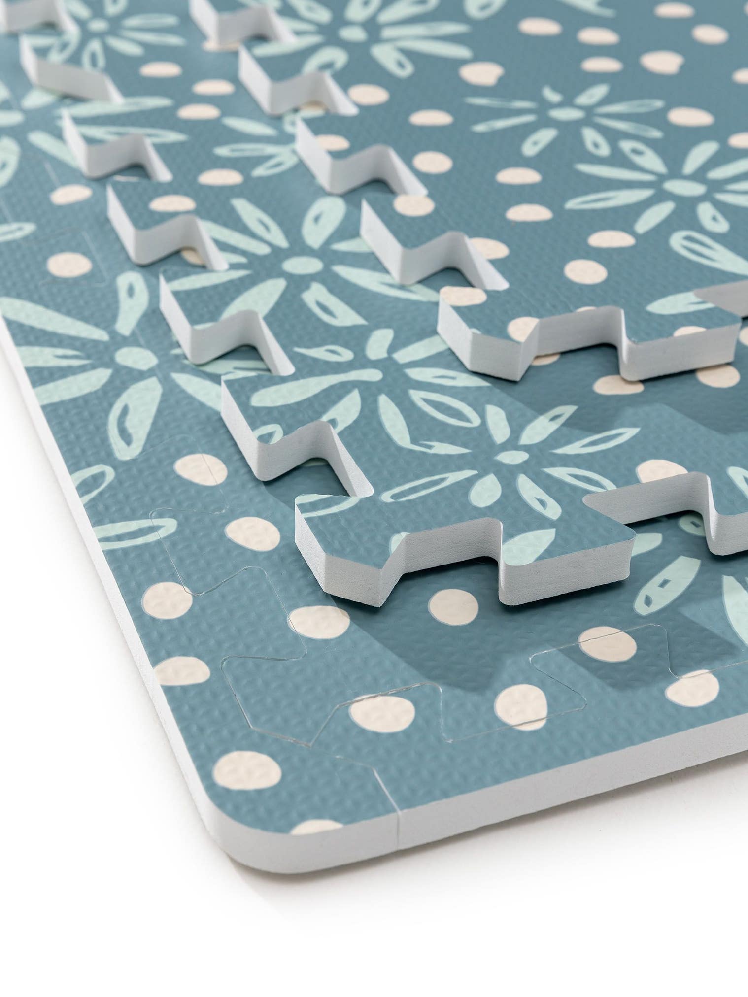 Alfombra de juego Daisy Azul con diseño de Botanicals&Florals en 100% Espuma EVA de Lytte