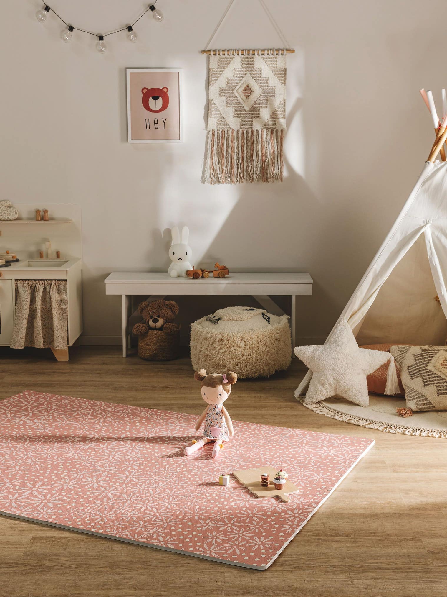 Spielmatte Daisy Rosa im Design Botanicals&Florals aus 100% EVA-Schaumstoff von Lytte
