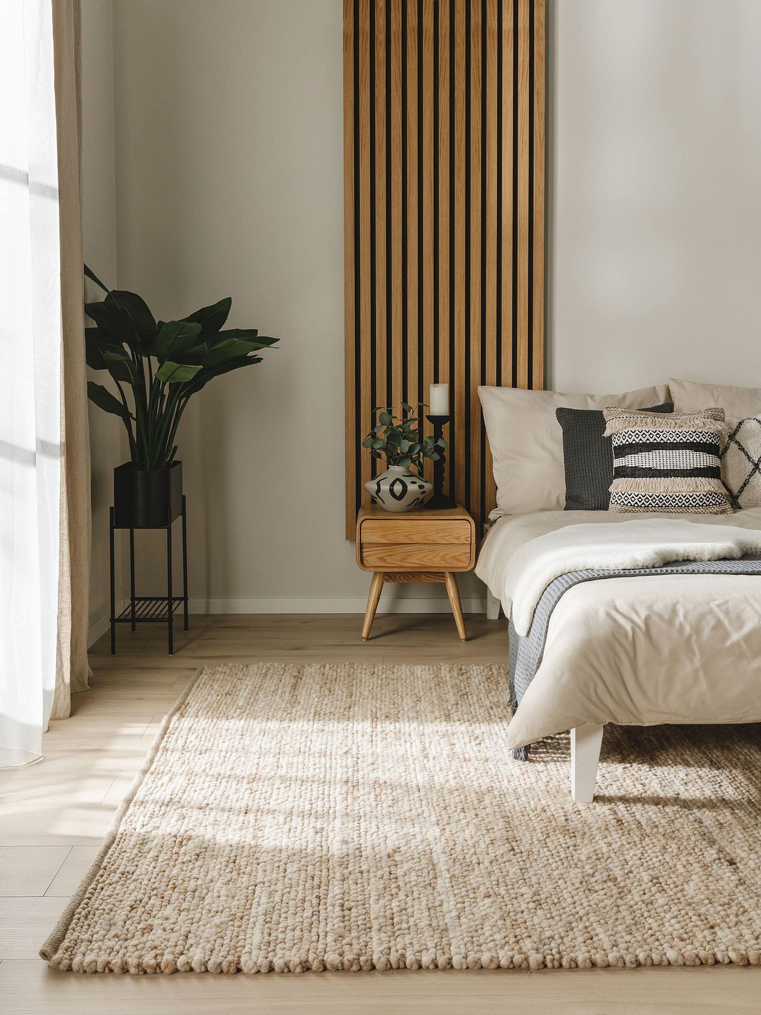 Tapis en 70% Laine, 30% Jute en Beige avec une pile de 11 - 20 mm de hauteur de benuta Pure