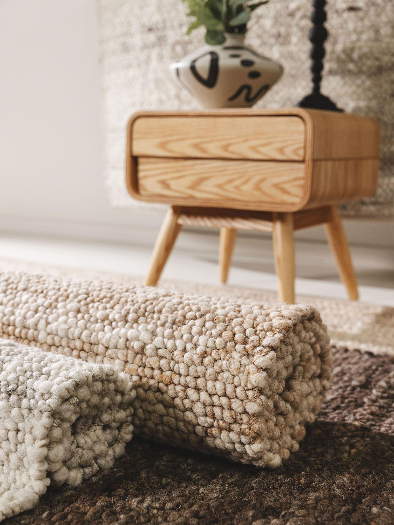Tapis en 70% Laine, 30% Jute en Beige avec une pile de 11 - 20 mm de hauteur de benuta Pure