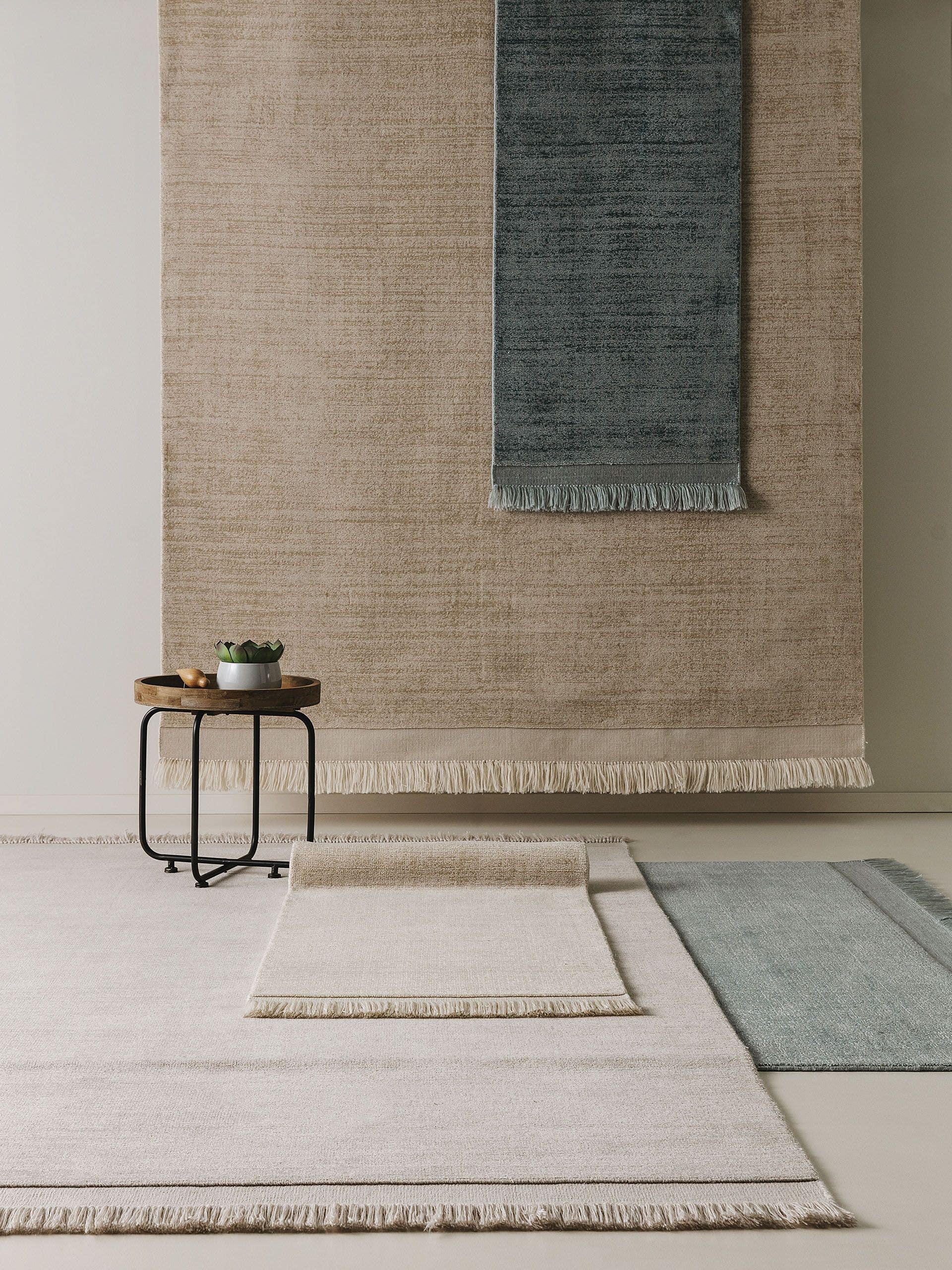 Rug made of 80% Polyester, 20% Cotton in Turquoise with a 6 - 10 mm high pile by benuta Pure
