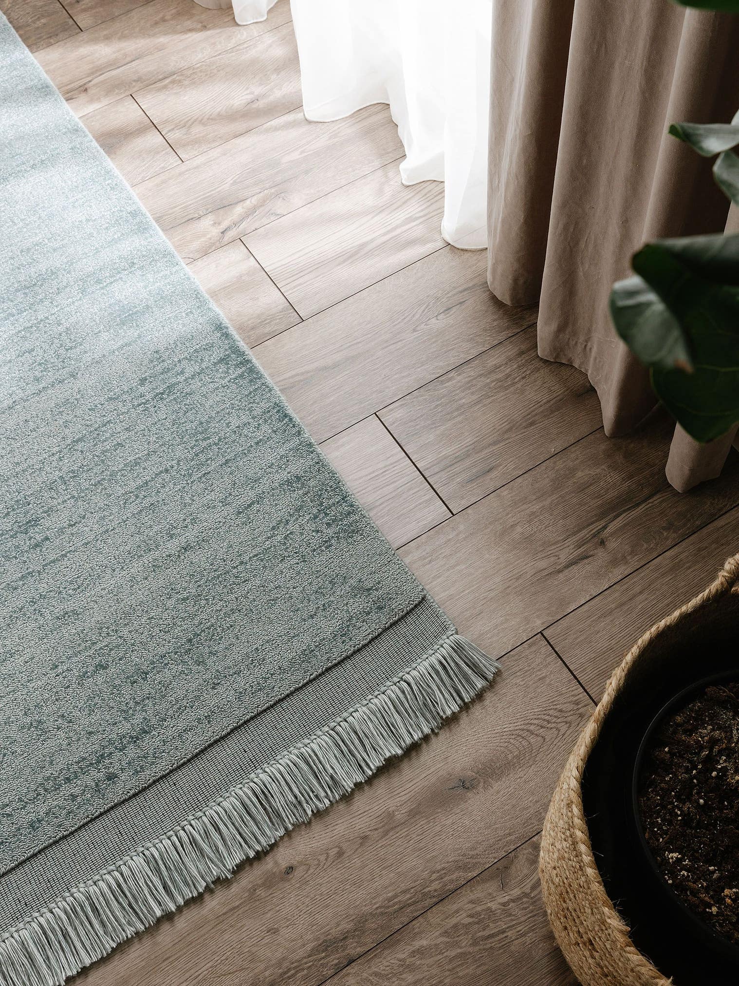 Tappeto di 80% Poliestere, 20% Cotone in Turchese con pelo alto 6 - 10 mm da benuta Pure