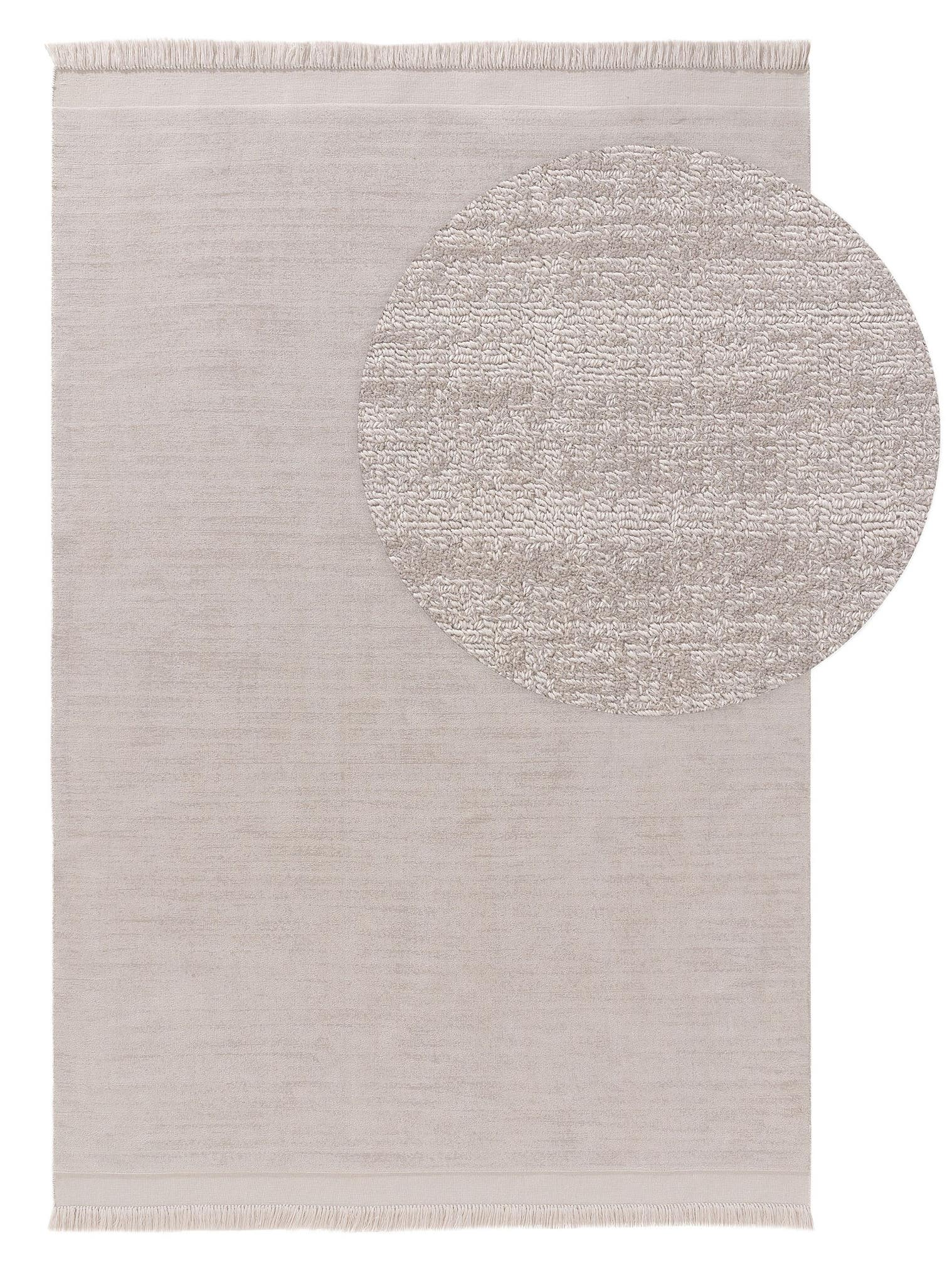 Teppich aus 80% Polyester, 20% Baumwolle in Grau mit 6 bis 10 mm hohem Flor von benuta Pure