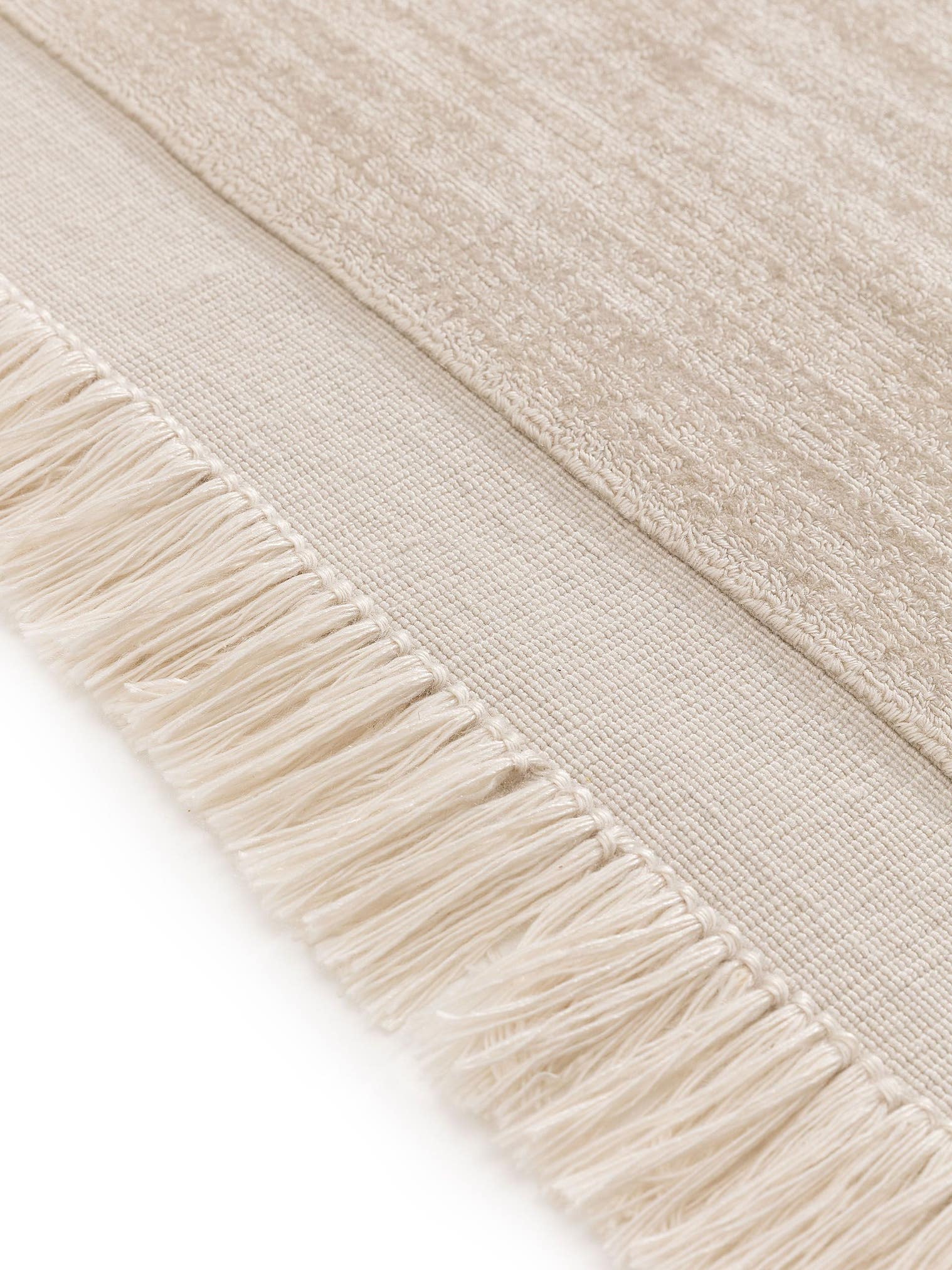Tæppe af 80% Polyester, 20% Bomuld i Beige med 6 - 10 mm høj luv fra benuta Pure