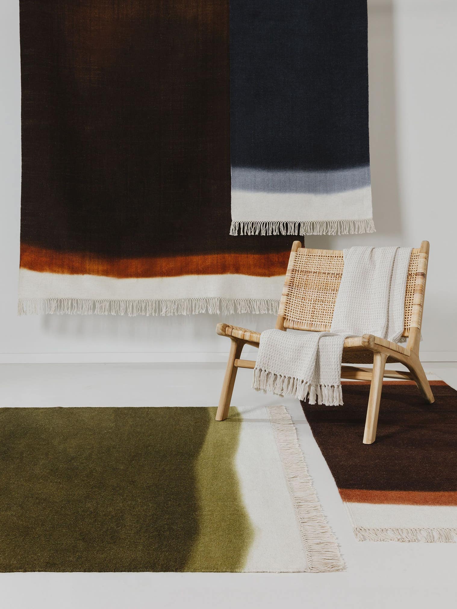 Tapis en 80% laine, 20% coton en Vert avec une pile de 1- 5 mm de hauteur de benuta Pop