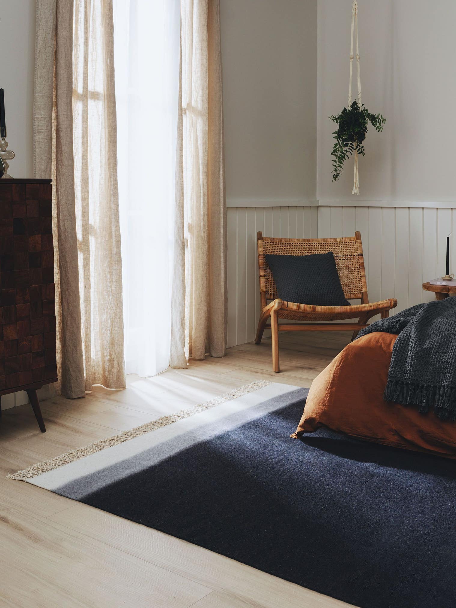 Tapis en 80% laine, 20% coton en Bleu avec une pile de 1- 5 mm de hauteur de benuta Pop