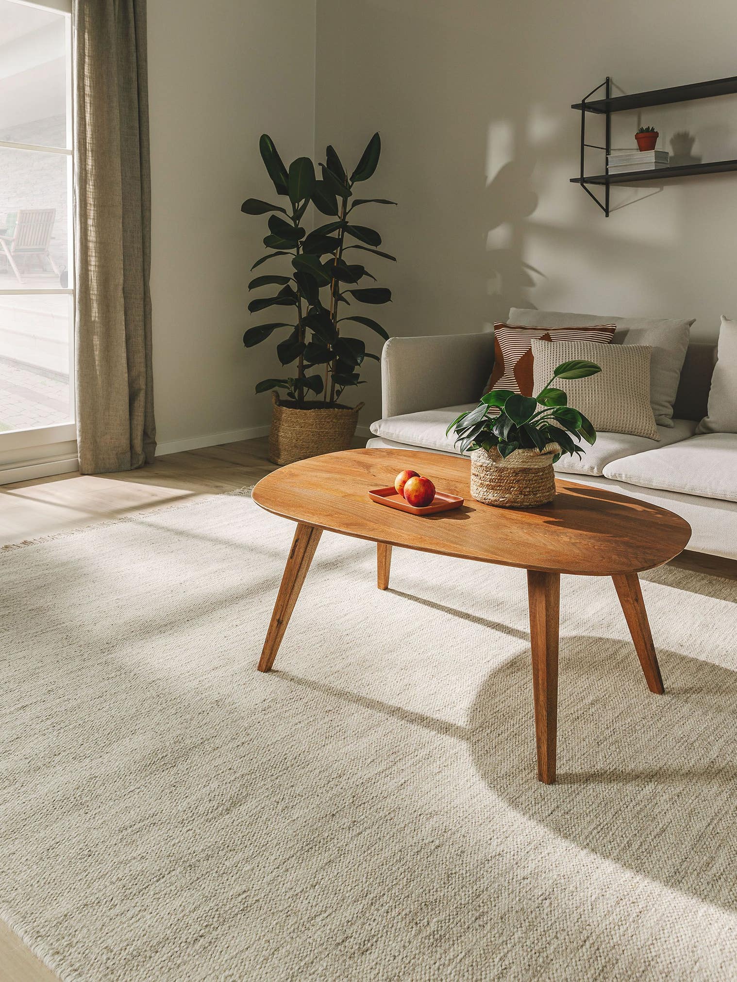Tappeto di 80% lana, 20% cotone in Beige con pelo alto 1- 5 mm da benuta Pure